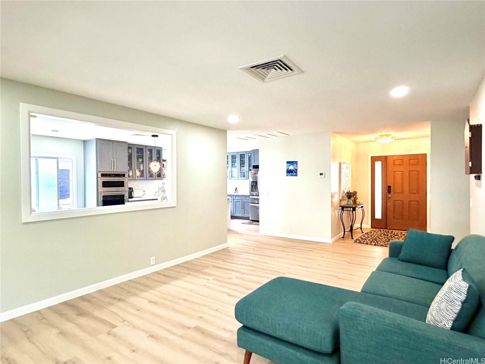 685  Kealahou Street Kalama Valley, Hawaii Kai home - photo 16 of 24