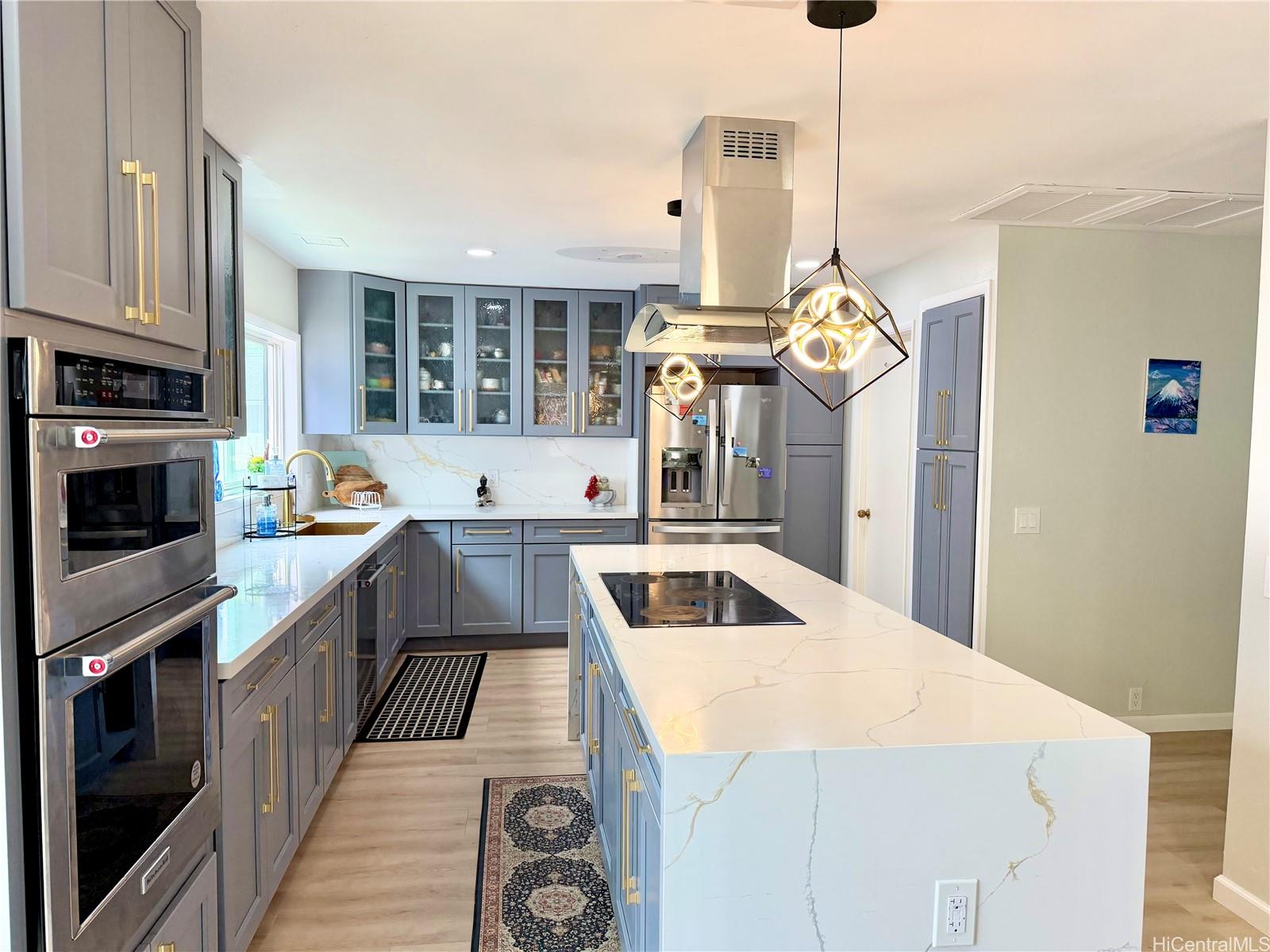 685  Kealahou Street Kalama Valley, Hawaii Kai home - photo 6 of 24