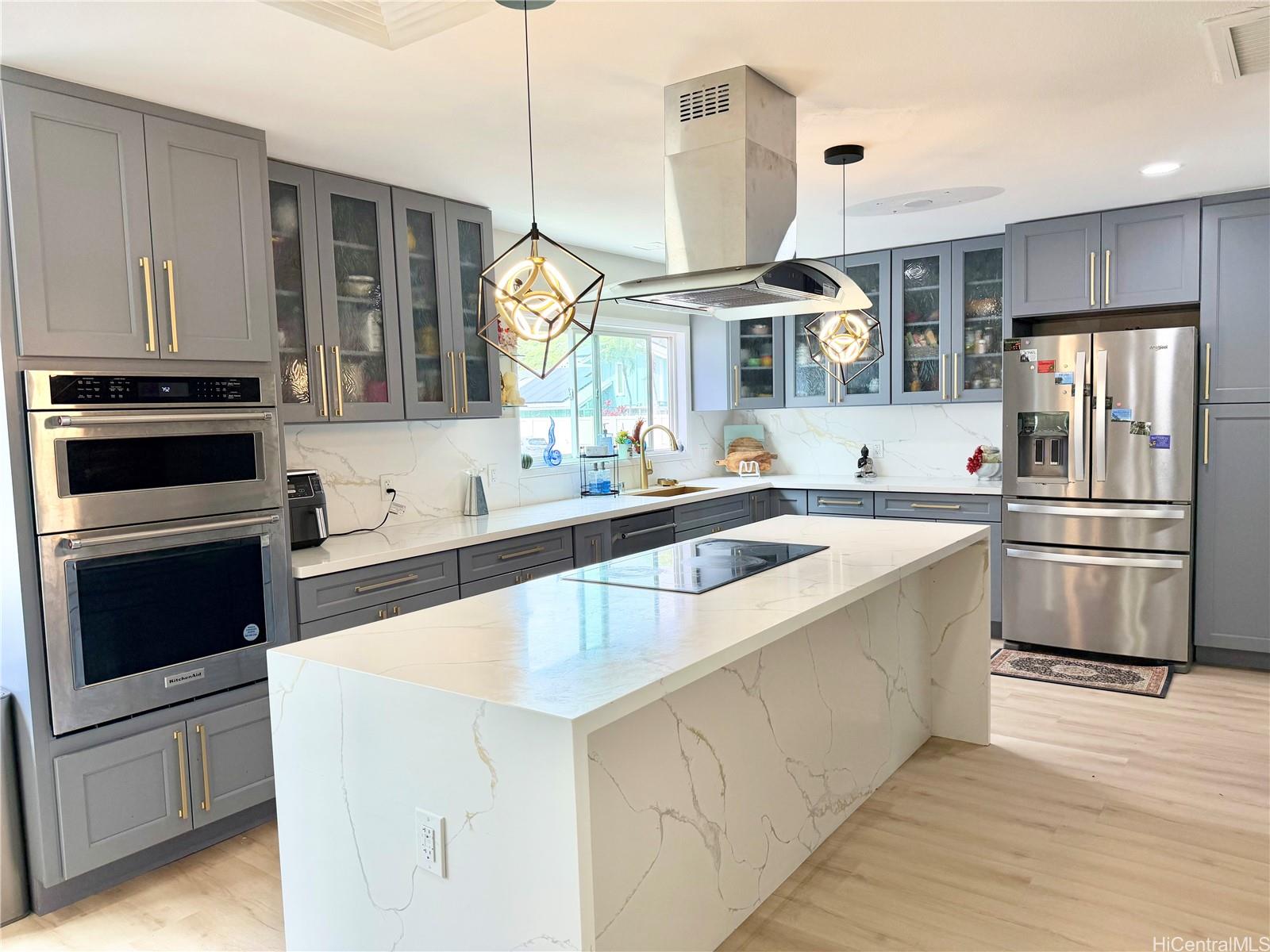 685  Kealahou Street Kalama Valley, Hawaii Kai home - photo 10 of 24