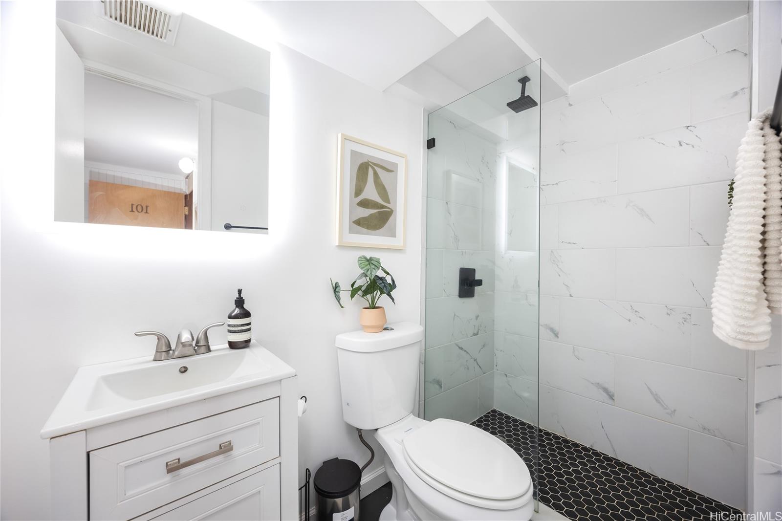 Mokuleia Sands condo # 101, Waialua, Hawaii - photo 14 of 25