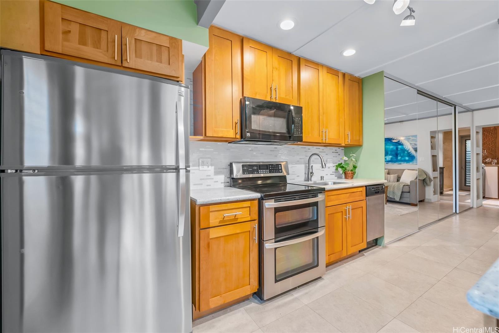 Mokuleia Beach Colony condo # 5B, Waialua, Hawaii - photo 5 of 25