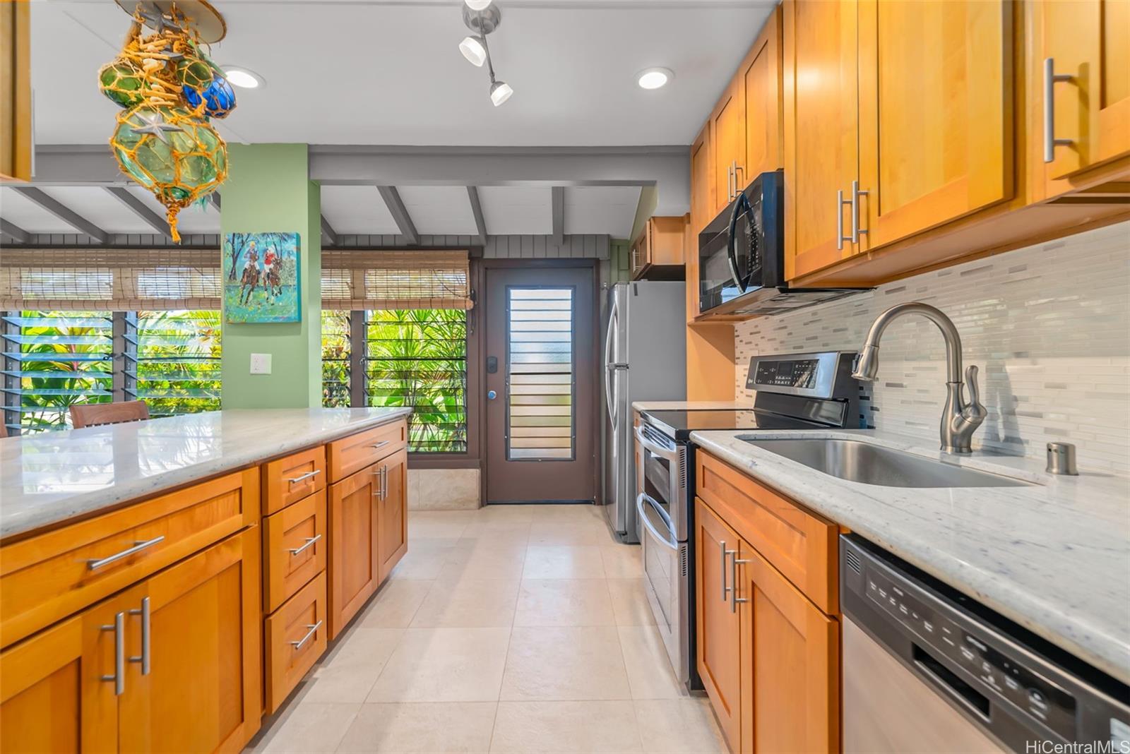 Mokuleia Beach Colony condo # 5B, Waialua, Hawaii - photo 6 of 25