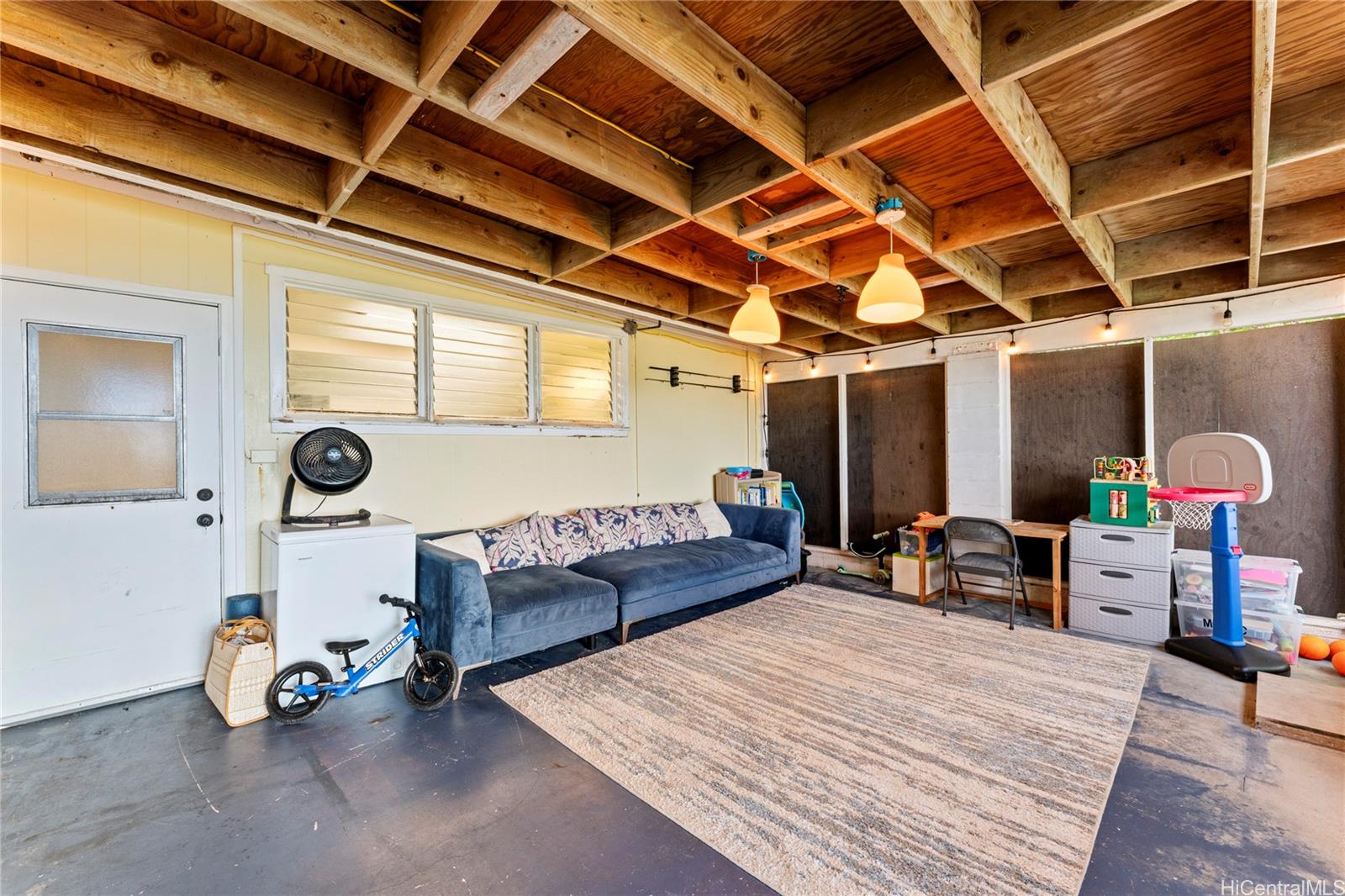 68-687  Farrington Hwy Mokuleia, North Shore home - photo 19 of 25