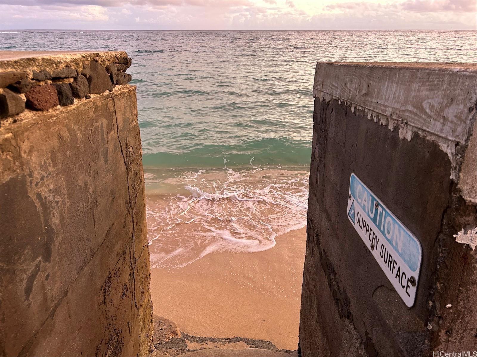 68-687  Farrington Hwy Mokuleia, North Shore home - photo 23 of 25