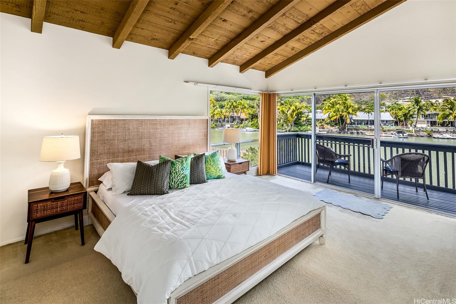 6889  Niumalu Loop Mariners Cove, Hawaii Kai home - photo 17 of 25