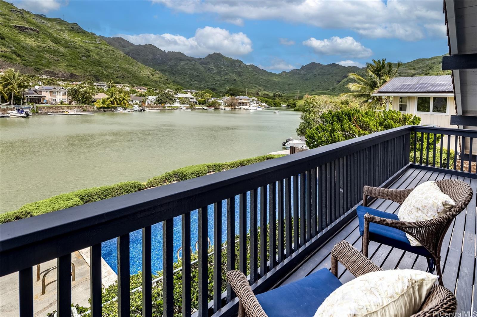 6889  Niumalu Loop Mariners Cove, Hawaii Kai home - photo 19 of 25