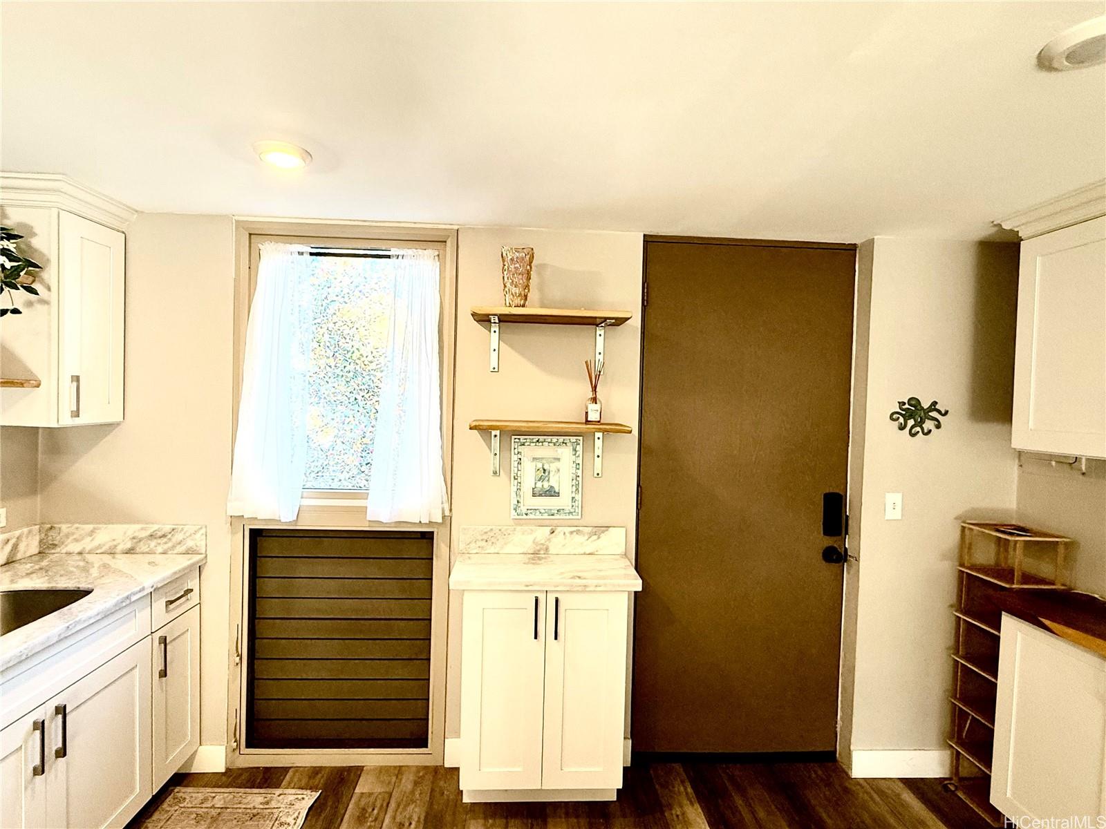 68-90 Au St Waialua - Rental - photo 6 of 22