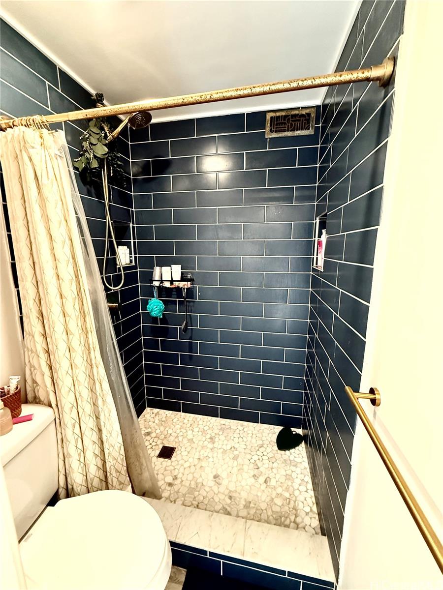 68-90 Au St Waialua - Rental - photo 9 of 22