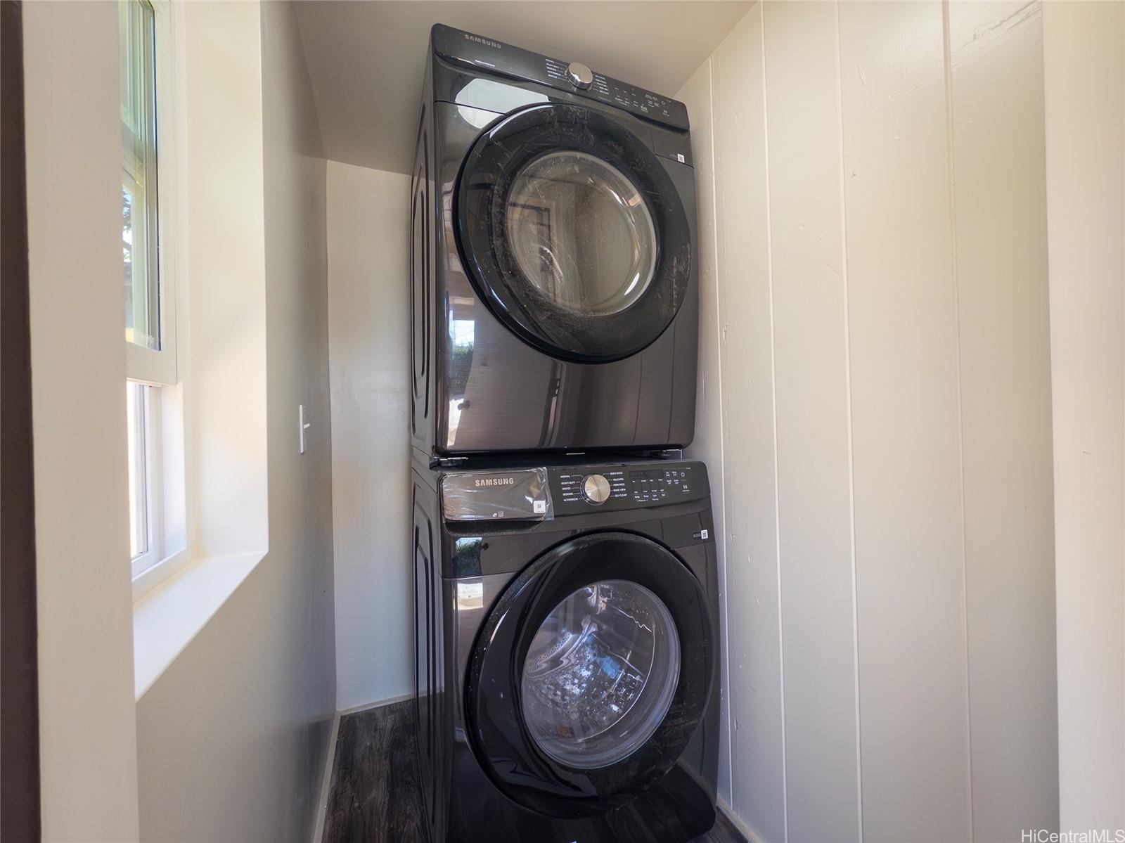 696  Kuakini Street Liliha, Honolulu home - photo 9 of 10