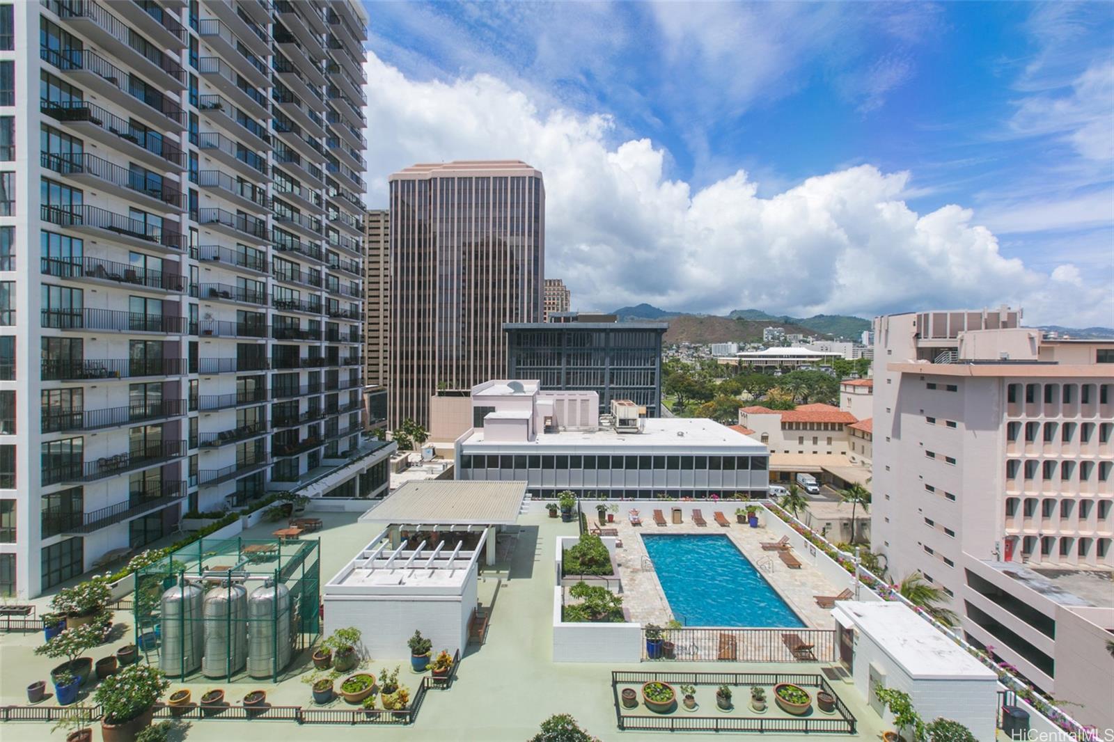 Harbor Square condo # 1007, Honolulu, Hawaii - photo 20 of 25