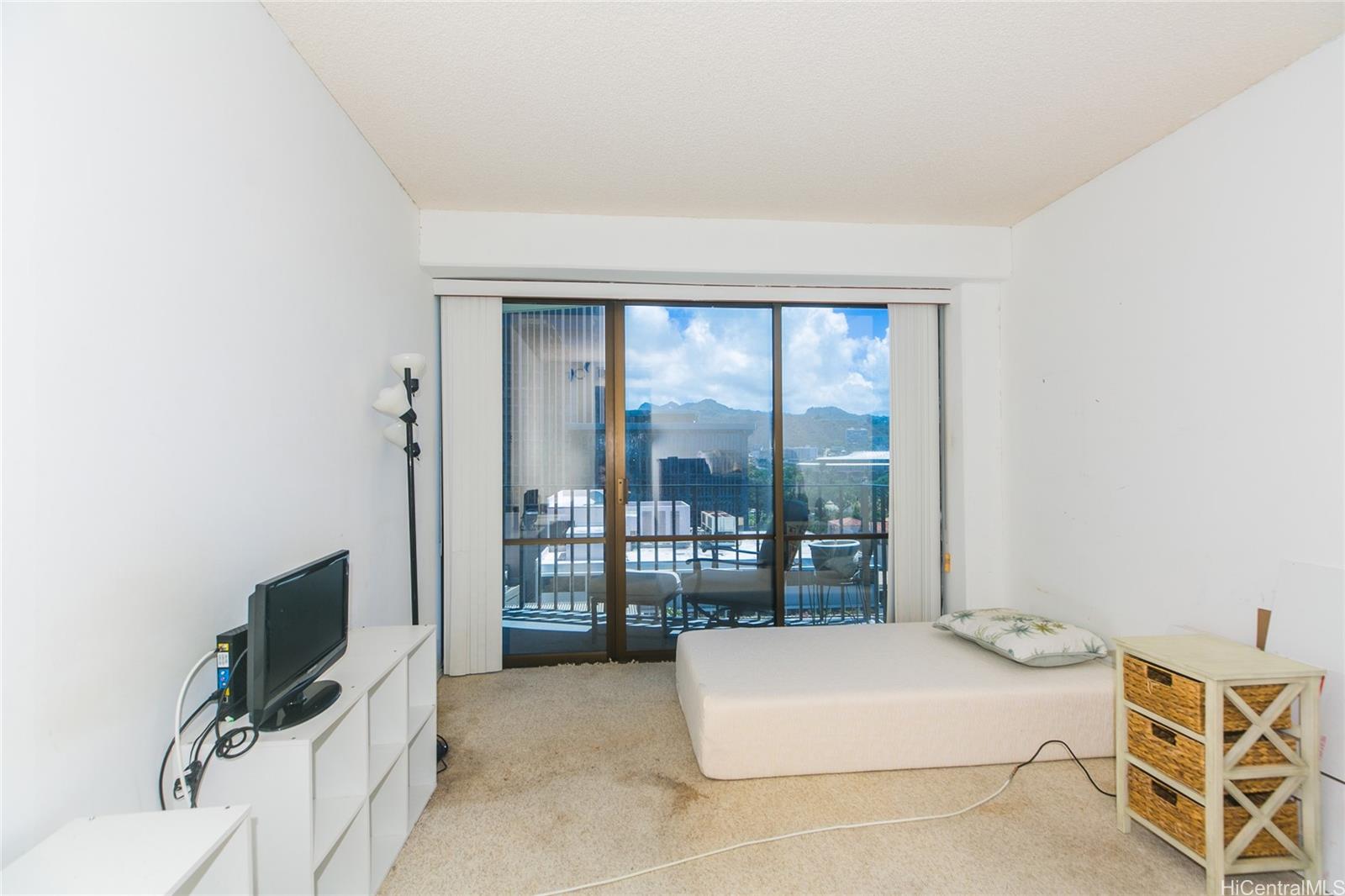 Harbor Square condo # 1105, Honolulu, Hawaii - photo 16 of 25