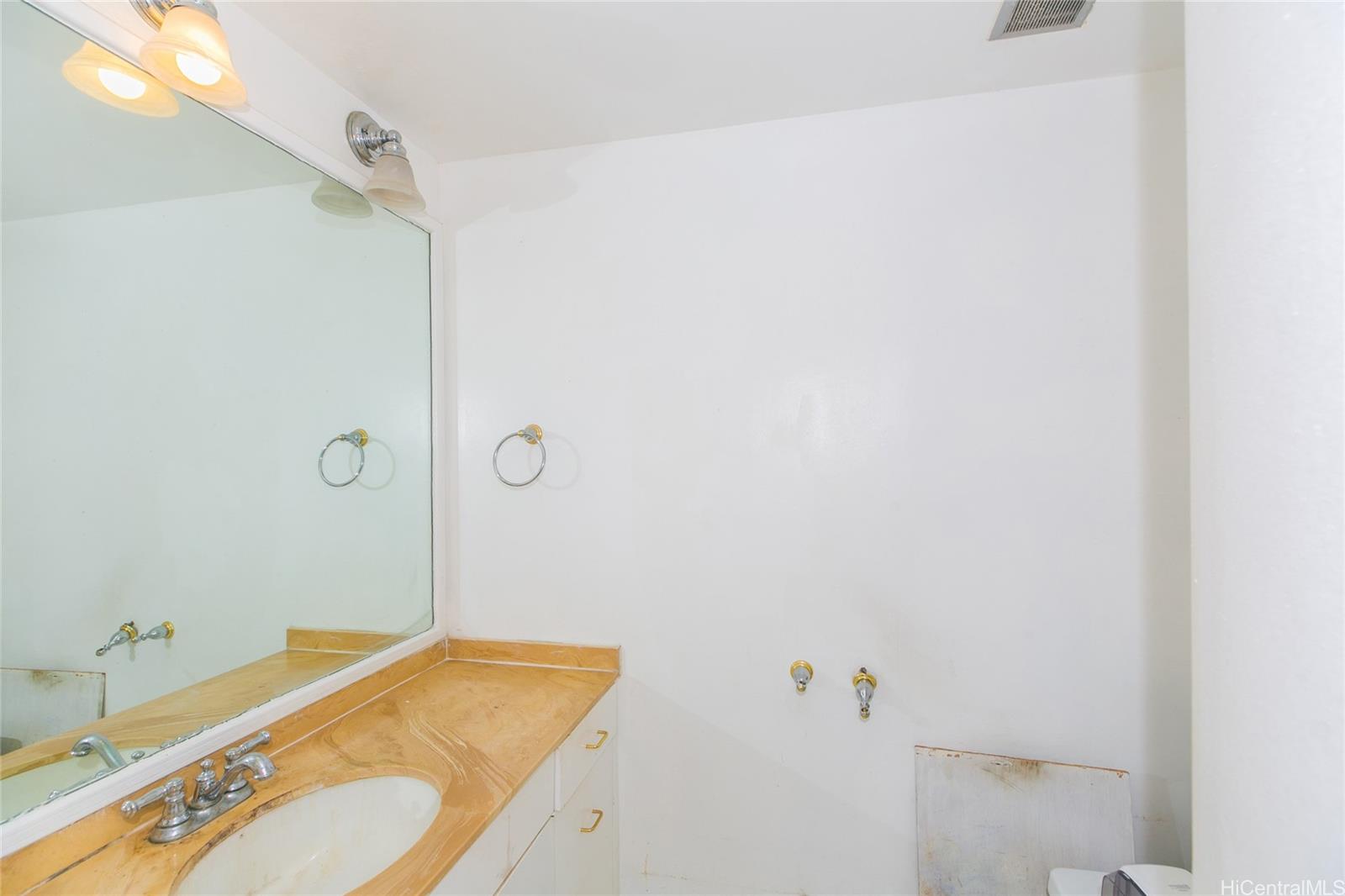 Harbor Square condo # 1105, Honolulu, Hawaii - photo 19 of 25