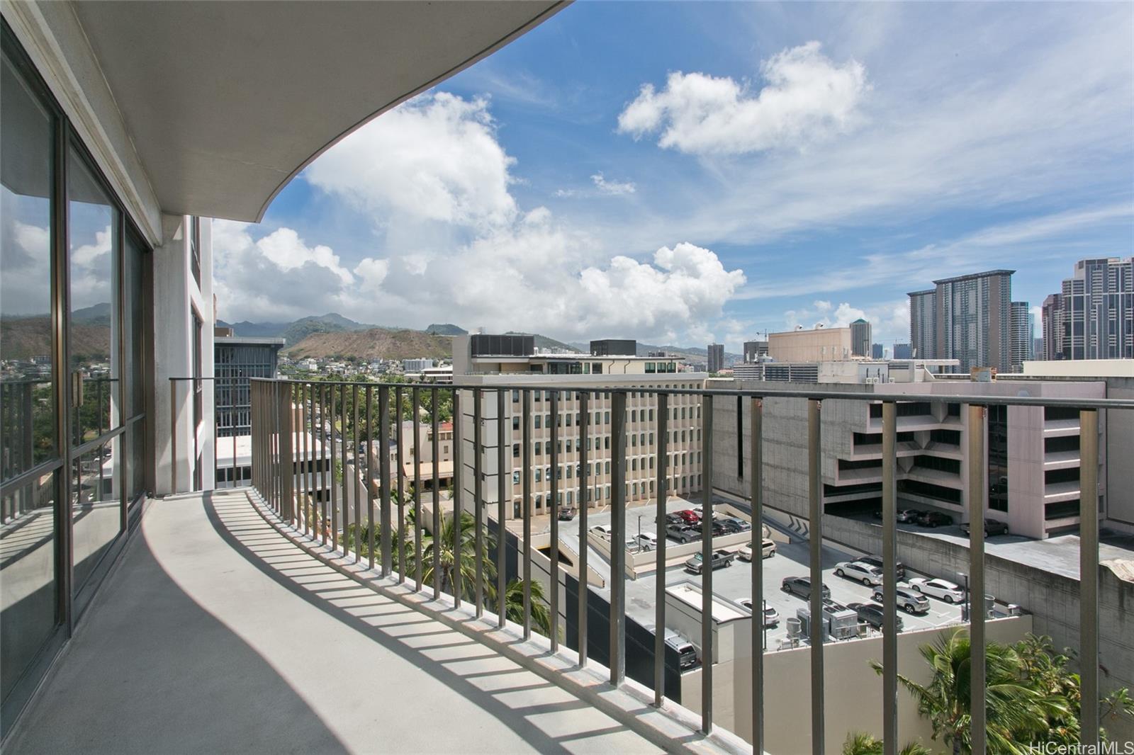 Harbor Square condo # 1107, Honolulu, Hawaii - photo 14 of 25