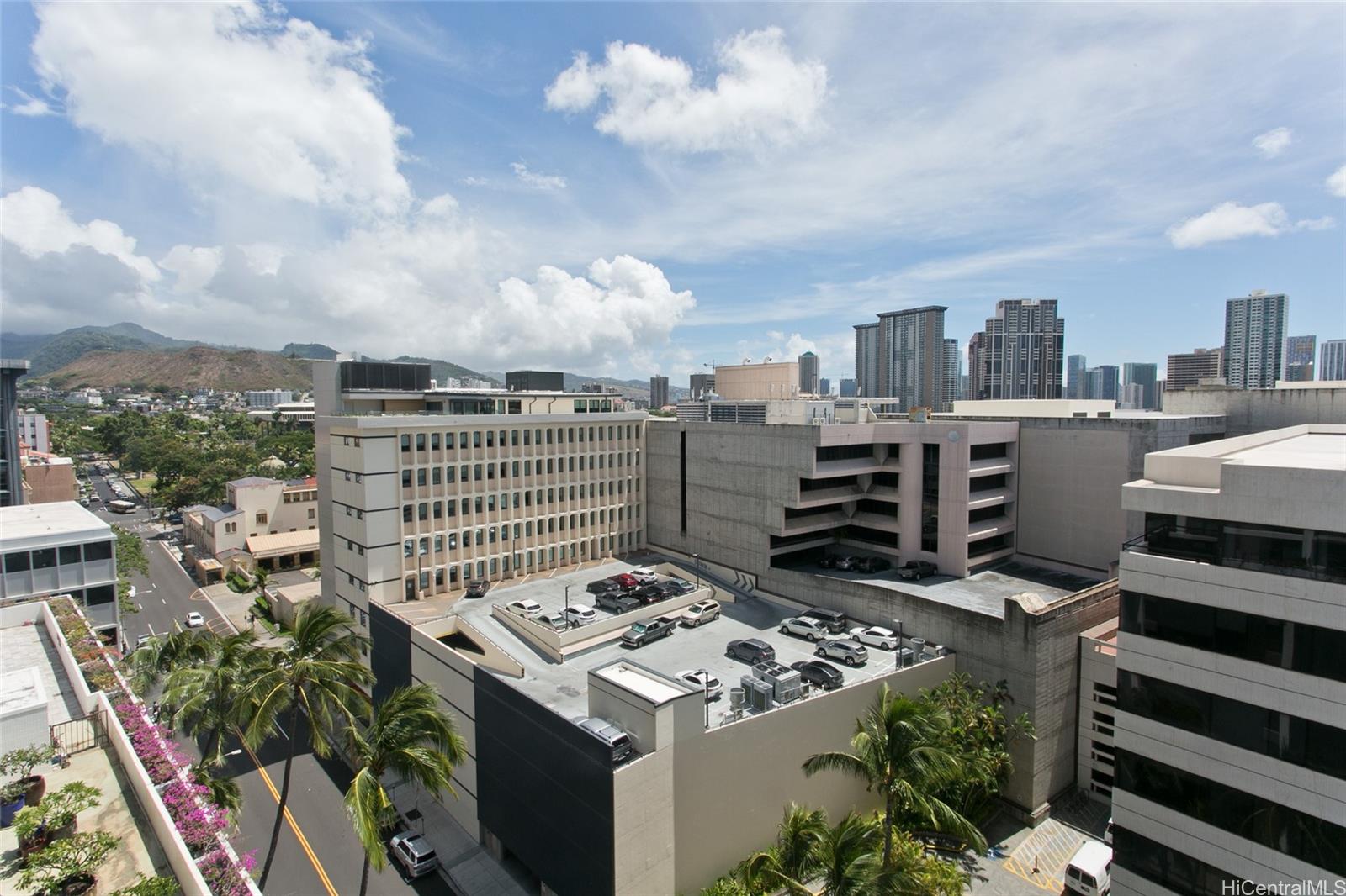 Harbor Square condo # 1107, Honolulu, Hawaii - photo 15 of 25