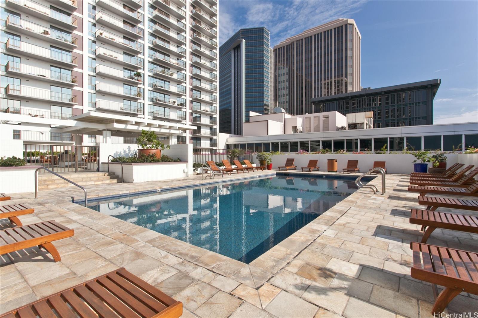 Harbor Square condo # 1107, Honolulu, Hawaii - photo 21 of 25