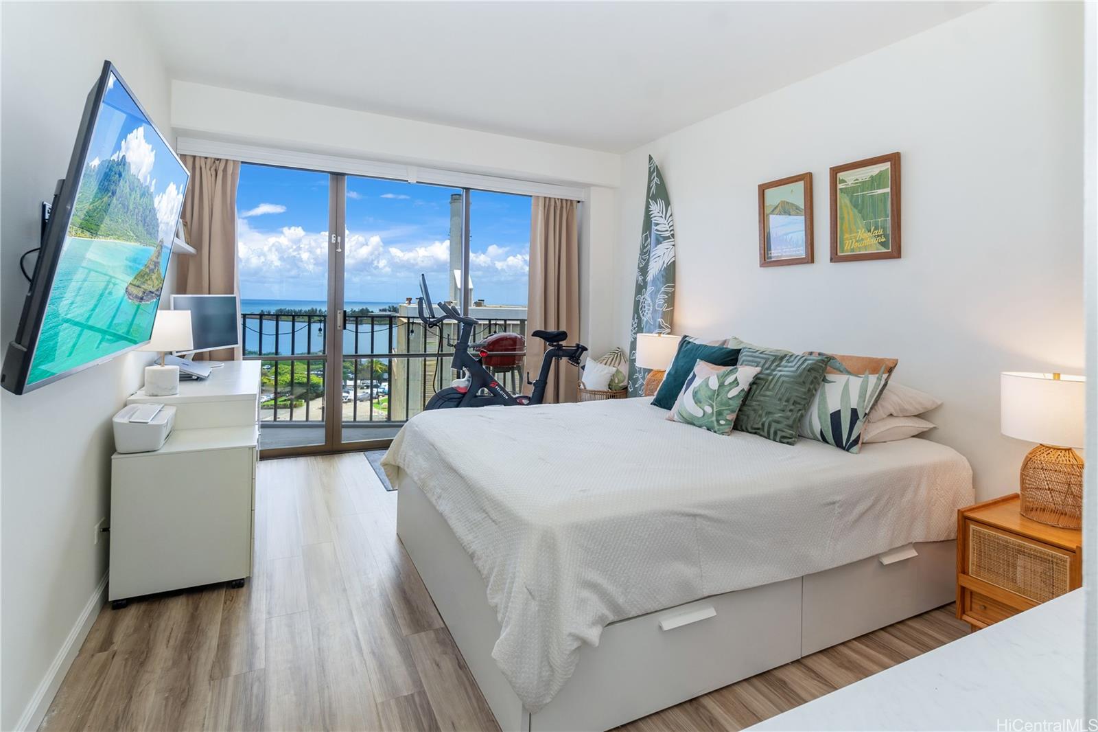 Harbor Square condo # 1110, Honolulu, Hawaii - photo 2 of 19