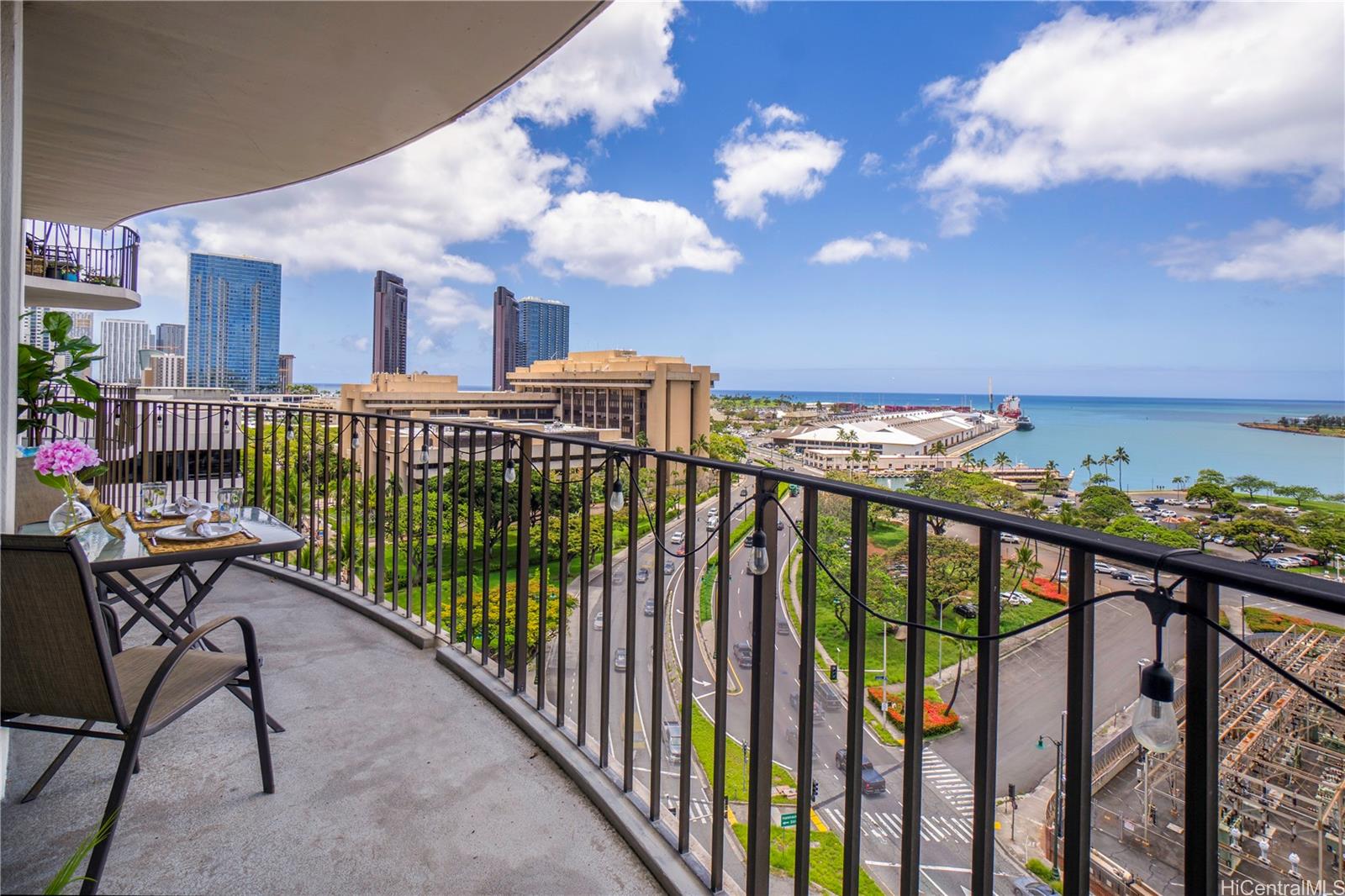 Harbor Square condo # 1110, Honolulu, Hawaii - photo 9 of 19