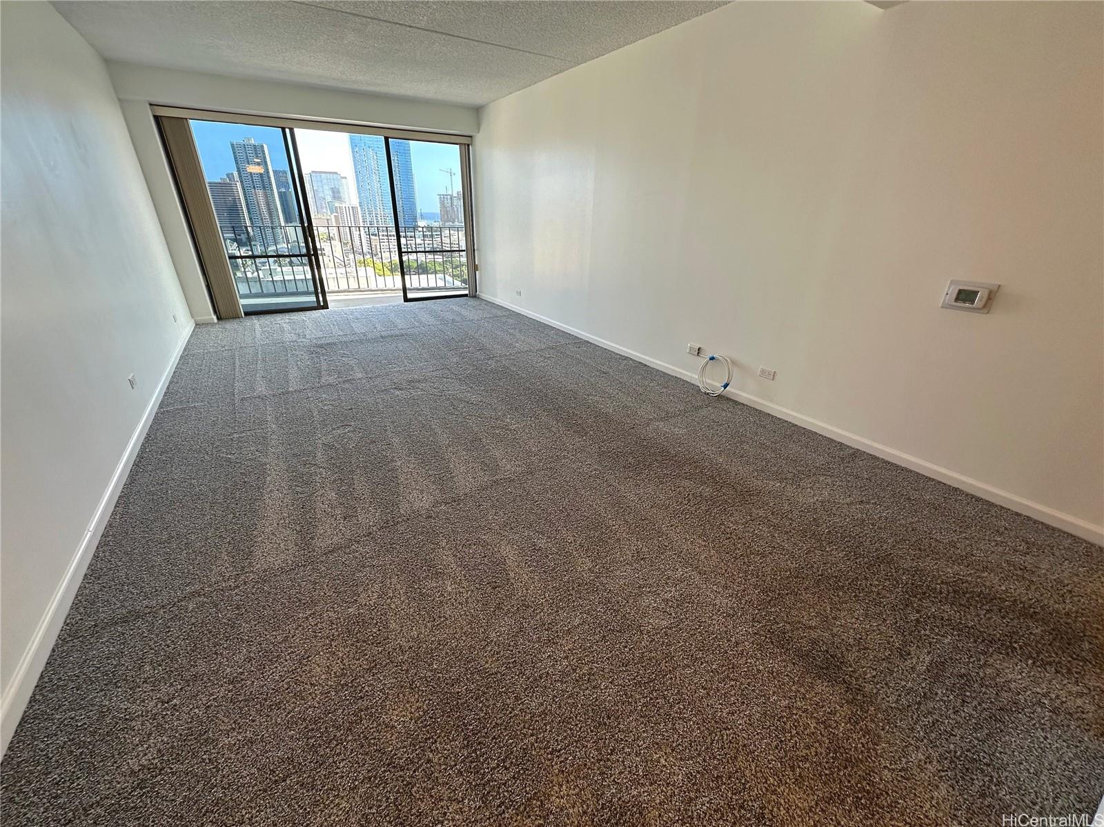 Harbor Square condo # 1708, Honolulu, Hawaii - photo 3 of 19