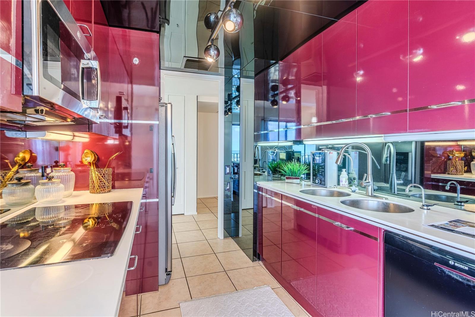 Harbor Square condo # 2101, Honolulu, Hawaii - photo 14 of 25