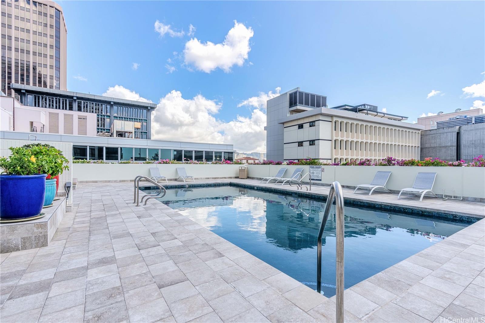 Harbor Square condo # 2101, Honolulu, Hawaii - photo 9 of 25