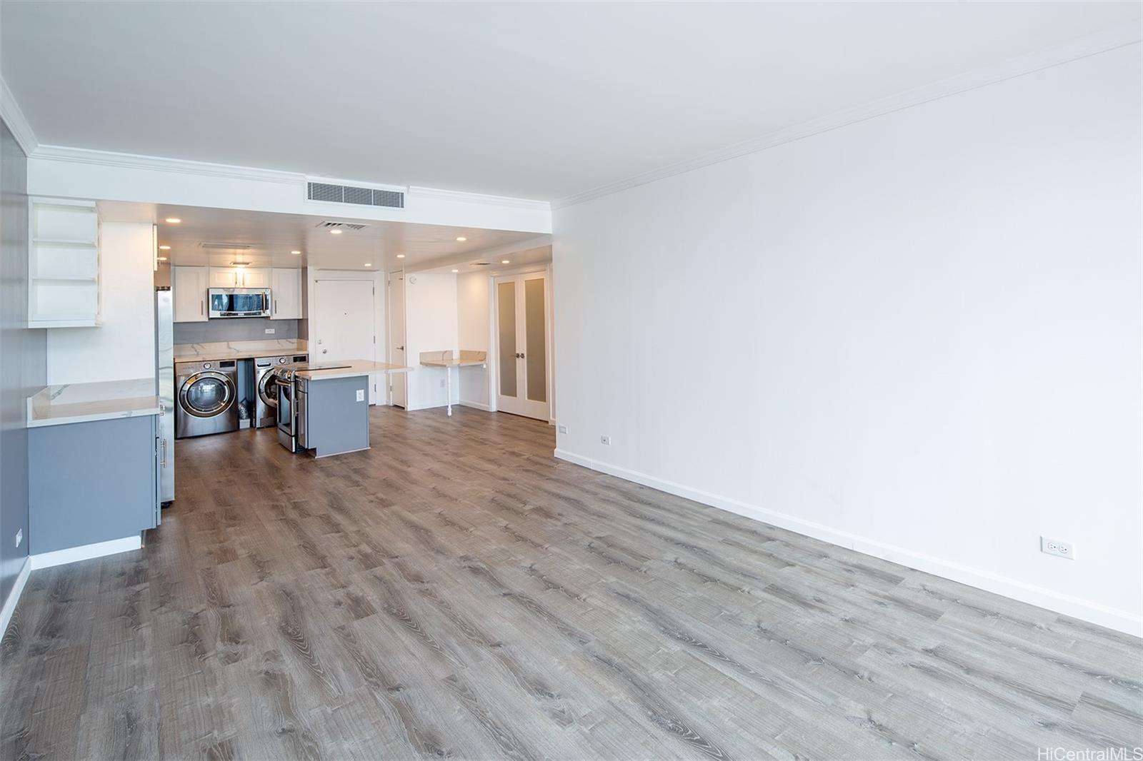 700 Richards St Honolulu - Rental - photo 4 of 21