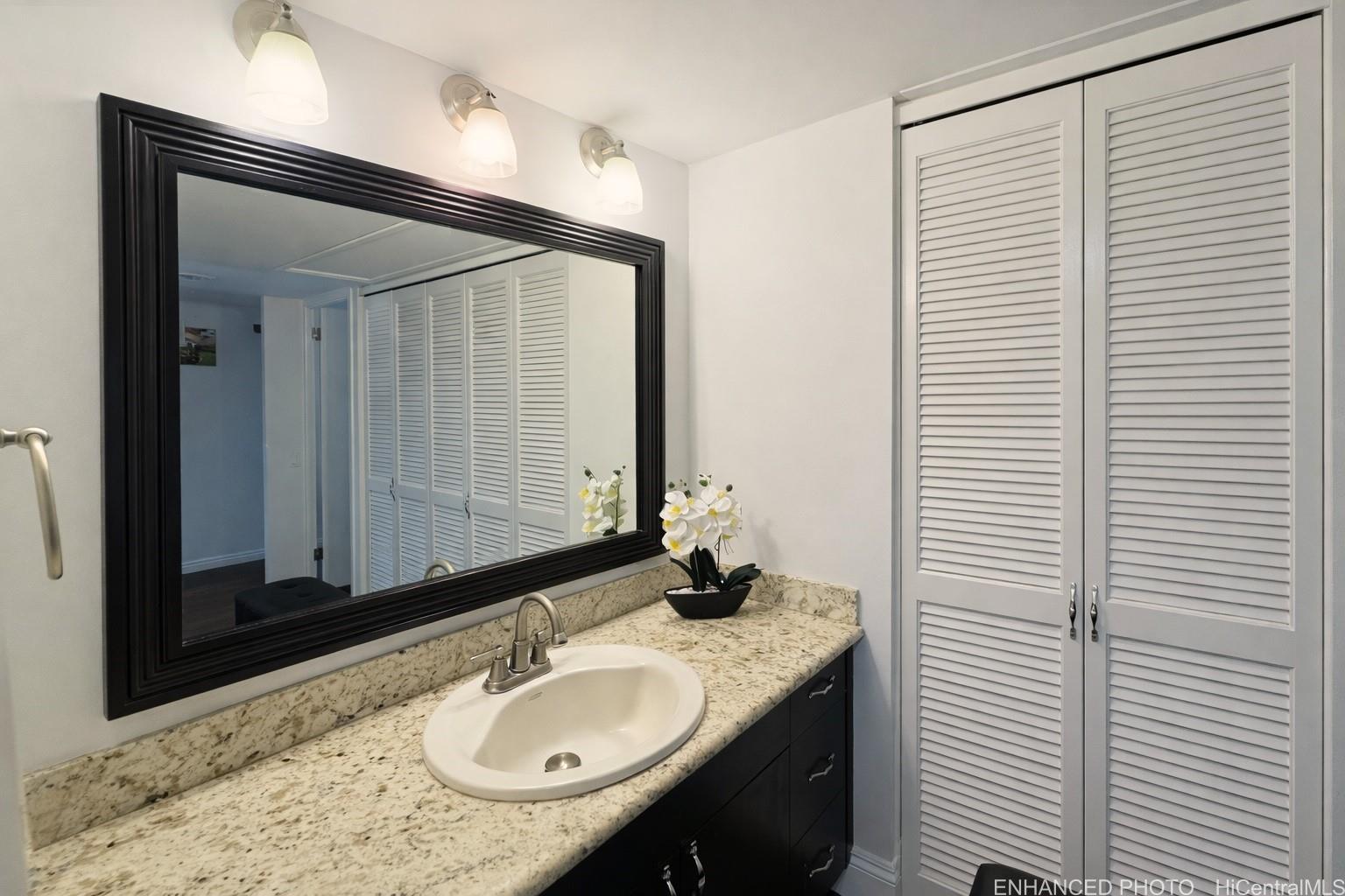 Harbor Square condo # 2302, Honolulu, Hawaii - photo 15 of 24