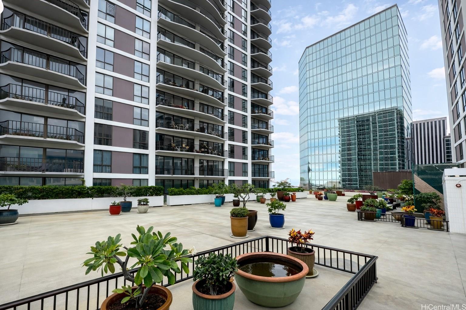 Harbor Square condo # 2302, Honolulu, Hawaii - photo 20 of 24