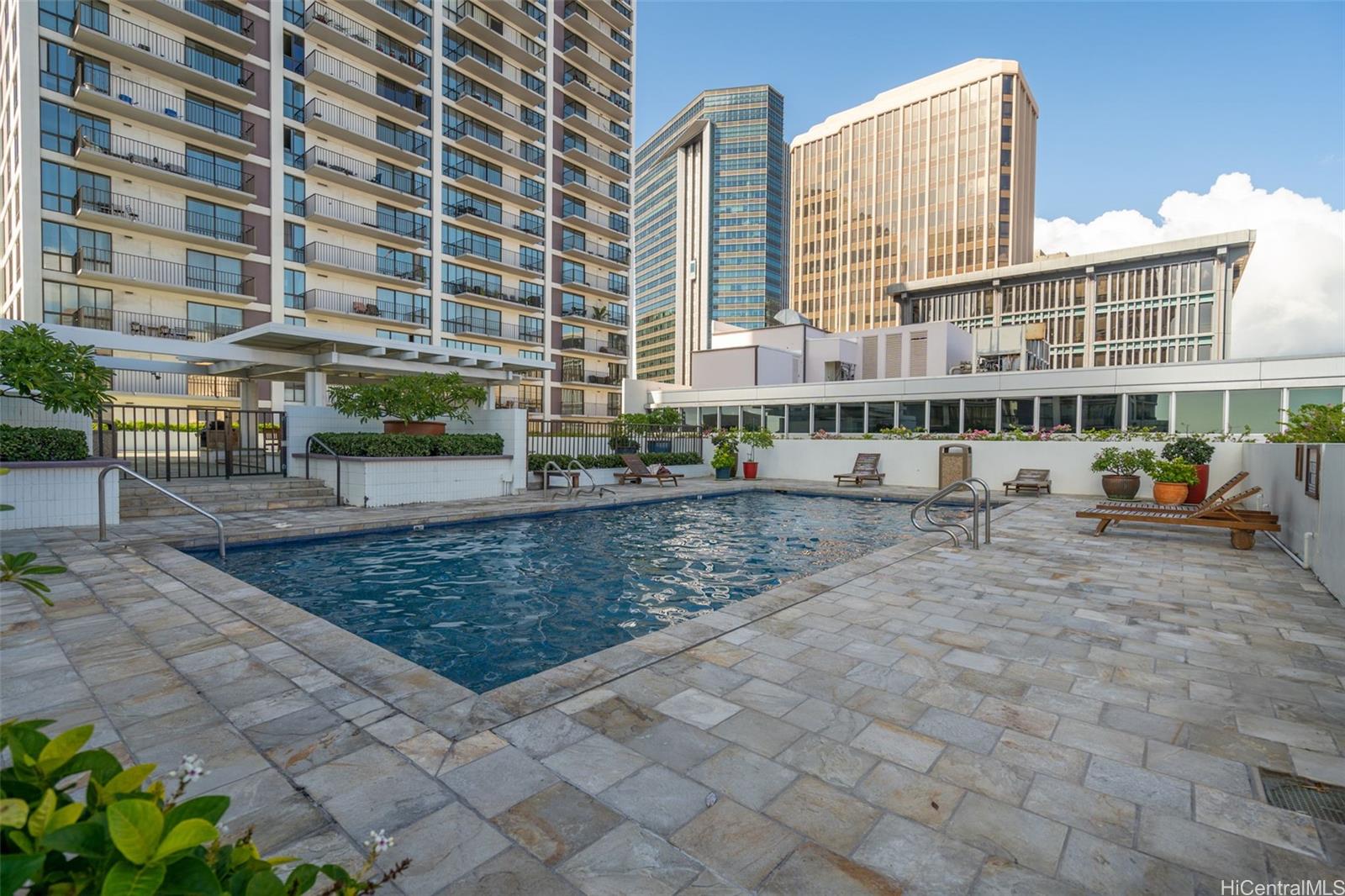 Harbor Square condo # 2309, Honolulu, Hawaii - photo 13 of 14