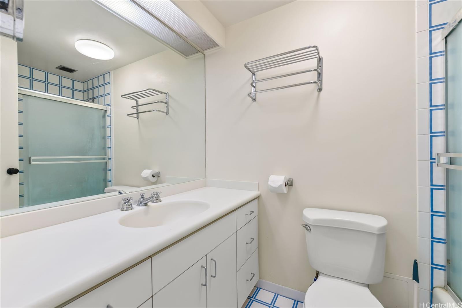 Harbor Square condo # 2309, Honolulu, Hawaii - photo 7 of 14