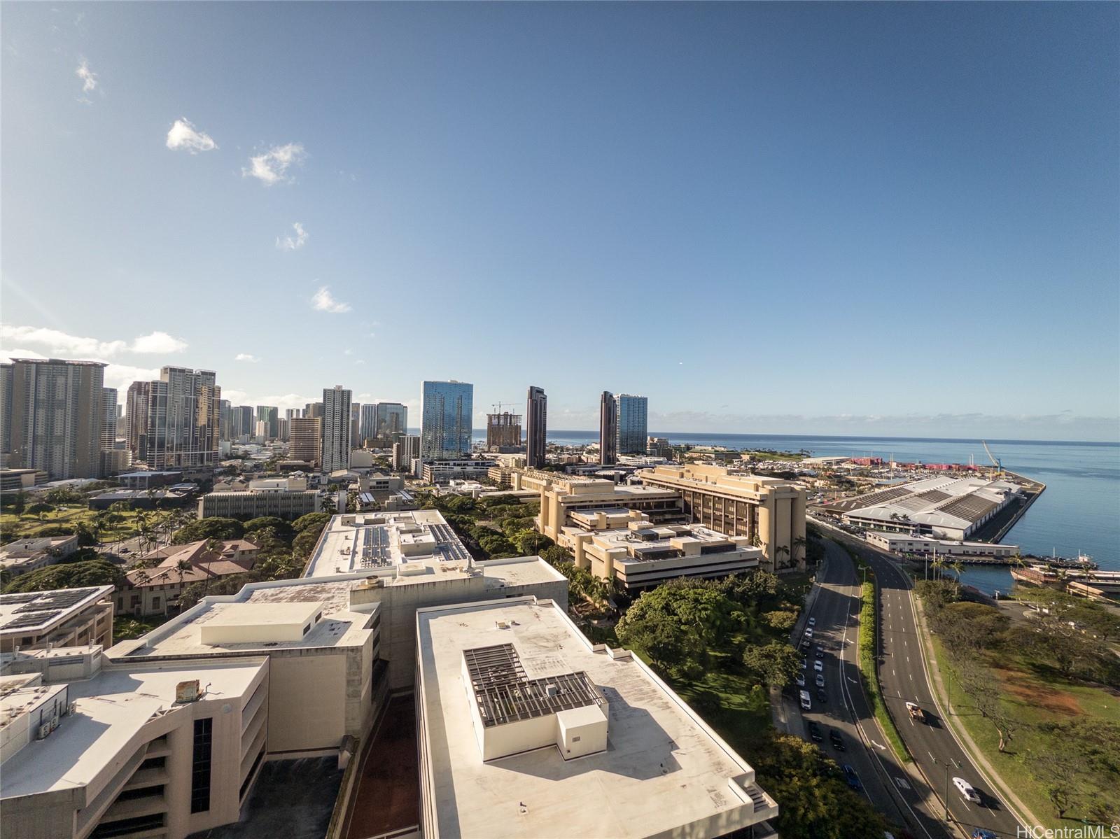 Harbor Square condo # 2406, Honolulu, Hawaii - photo 11 of 19