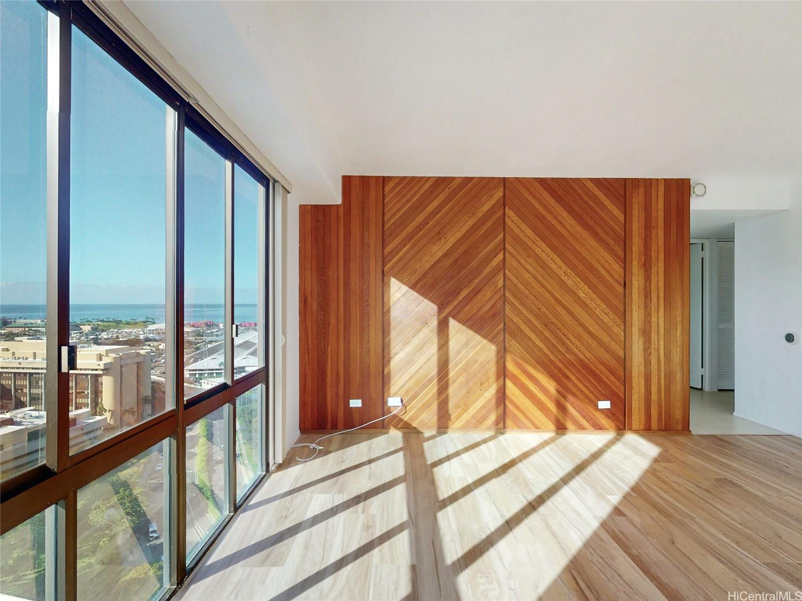 Harbor Square condo # 2406, Honolulu, Hawaii - photo 6 of 19