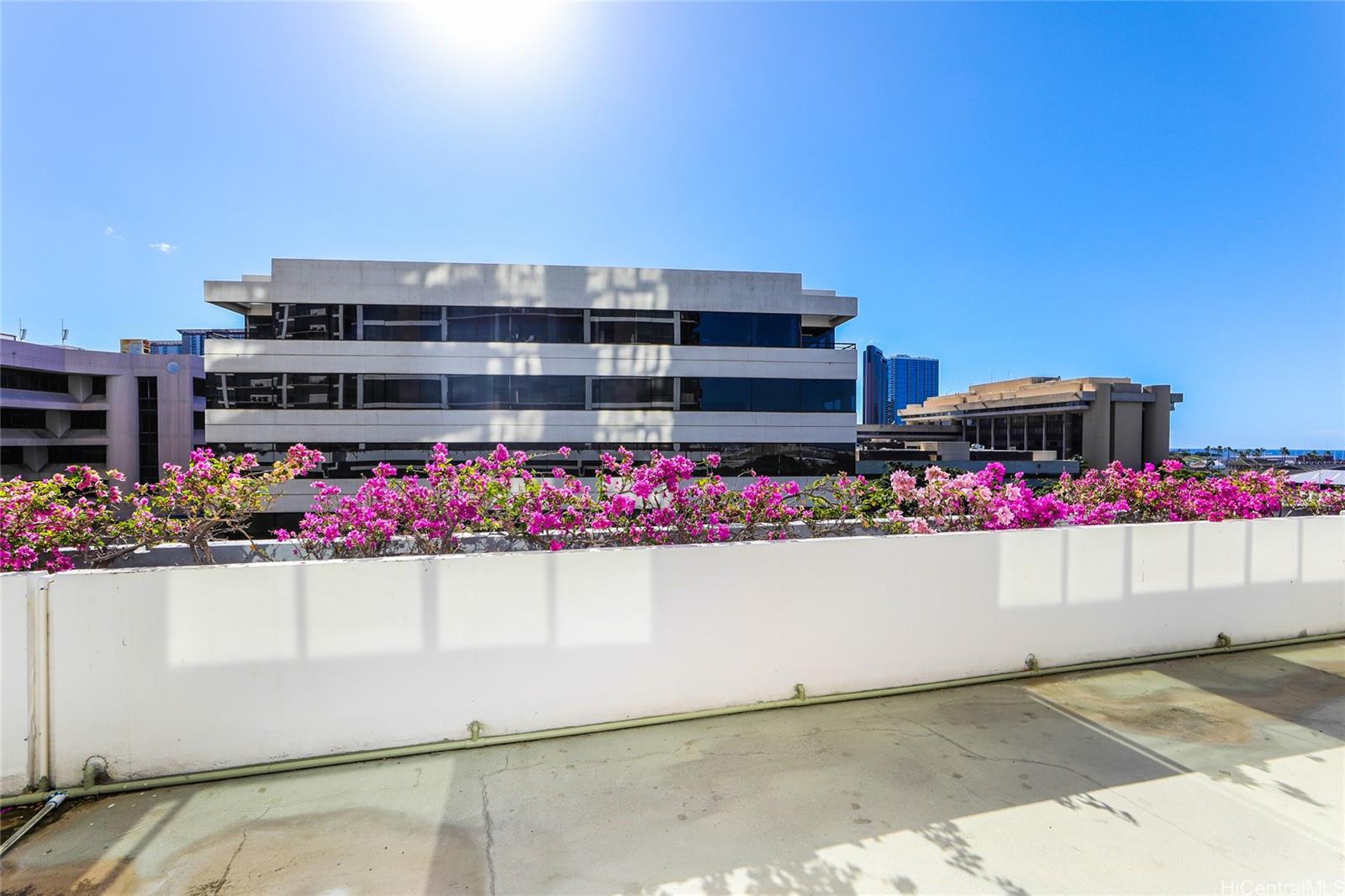 Harbor Square condo # 709, Honolulu, Hawaii - photo 17 of 25
