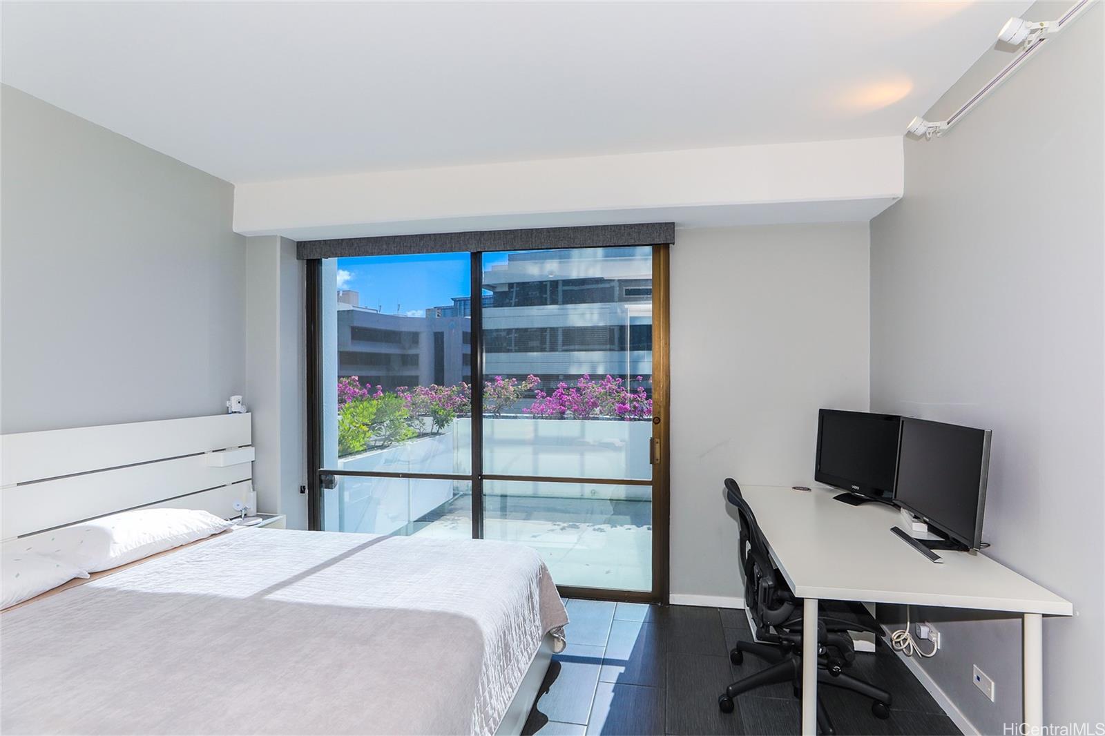 Harbor Square condo # 709, Honolulu, Hawaii - photo 20 of 25