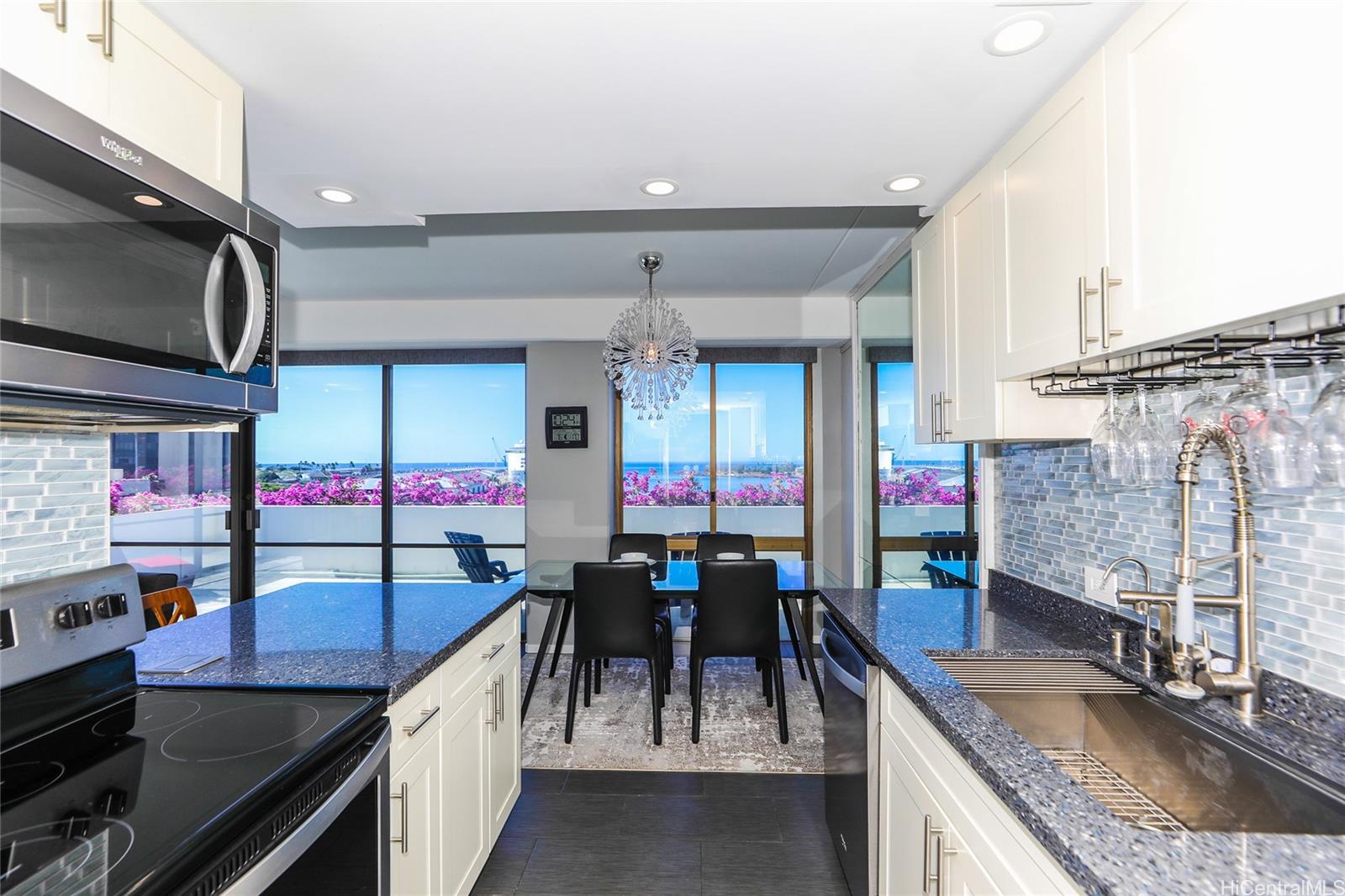 Harbor Square condo # 709, Honolulu, Hawaii - photo 9 of 25