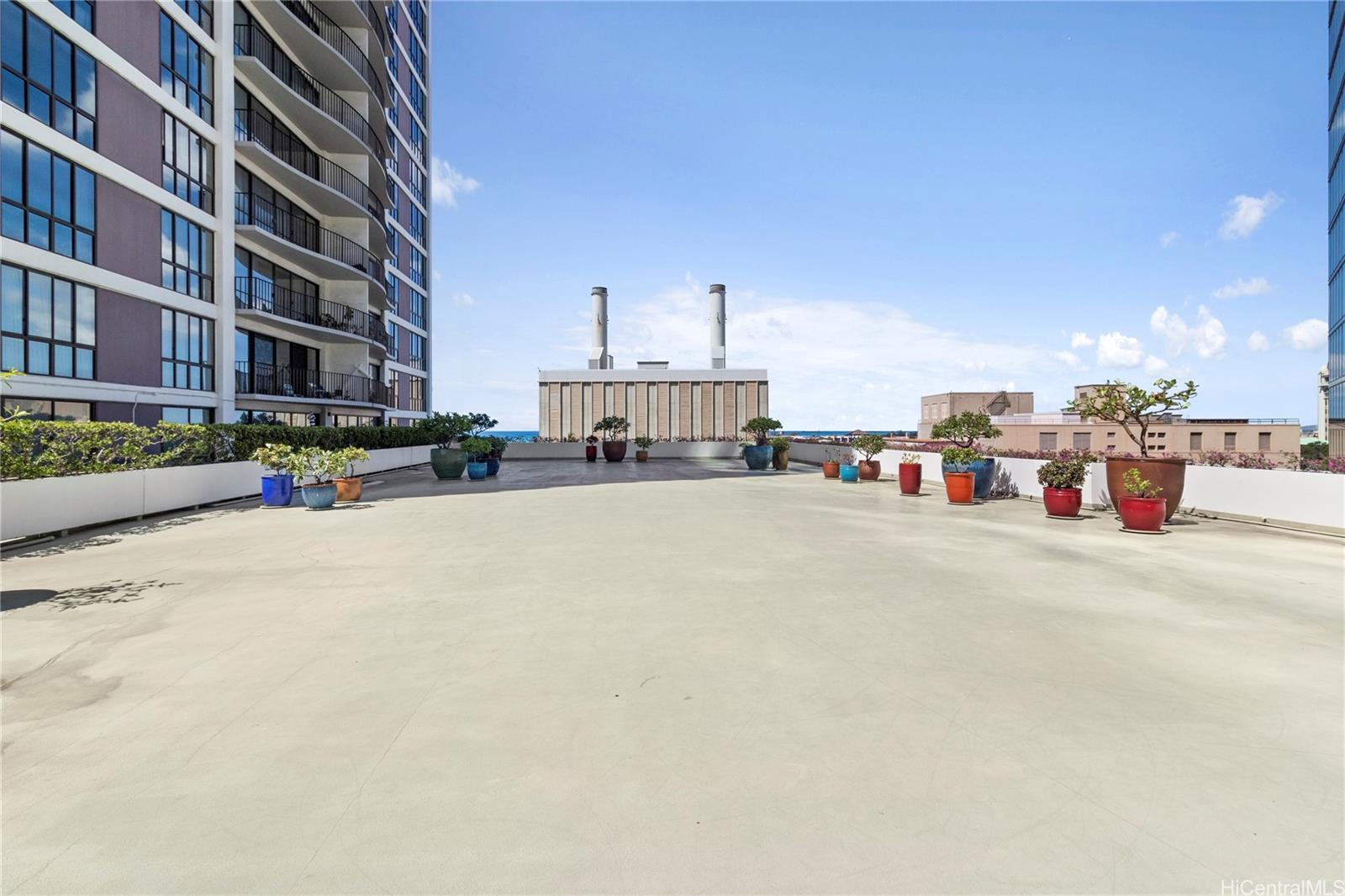 Harbor Square condo # 807, Honolulu, Hawaii - photo 14 of 15
