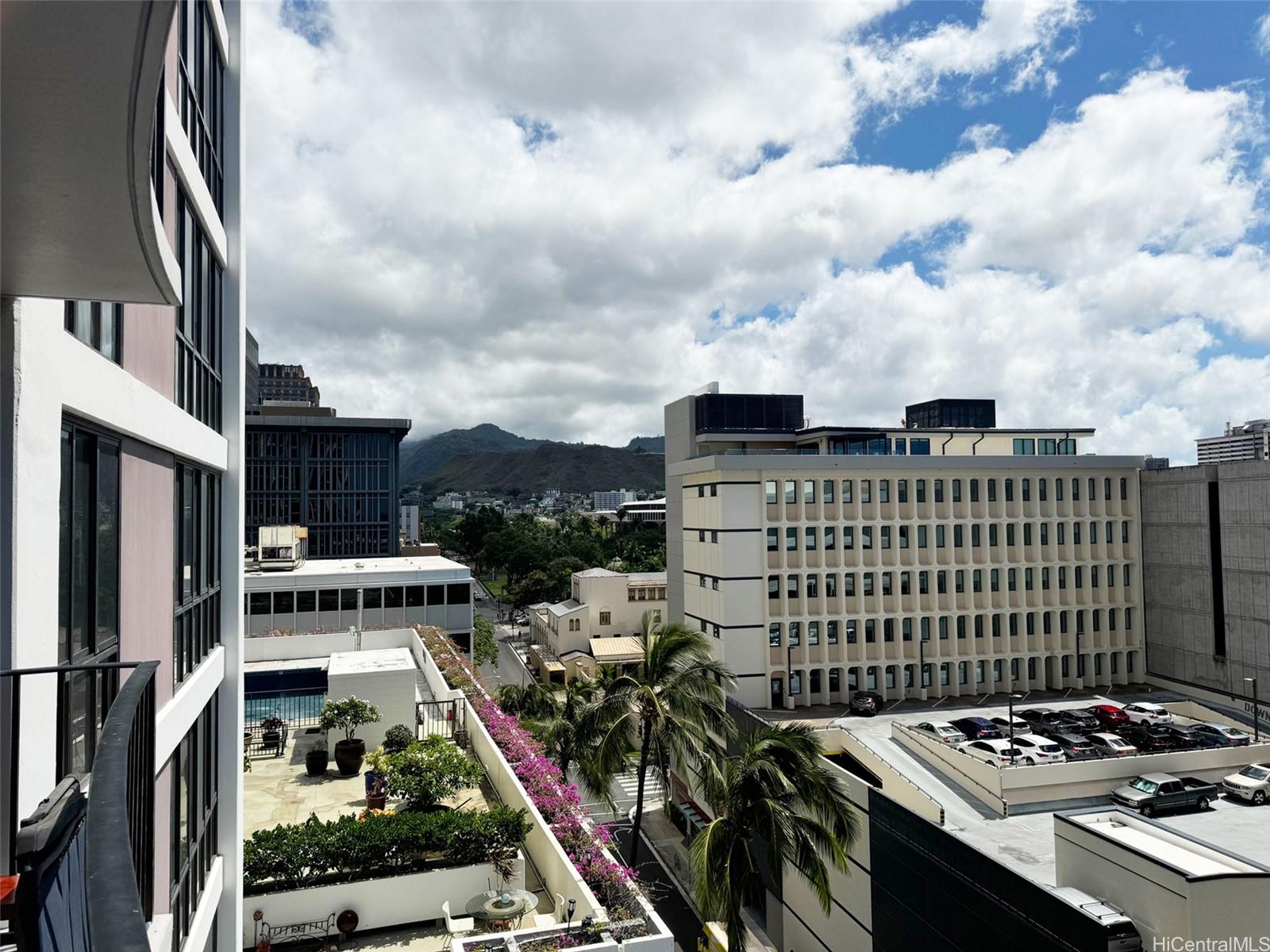 Harbor Square condo # 907, Honolulu, Hawaii - photo 11 of 25