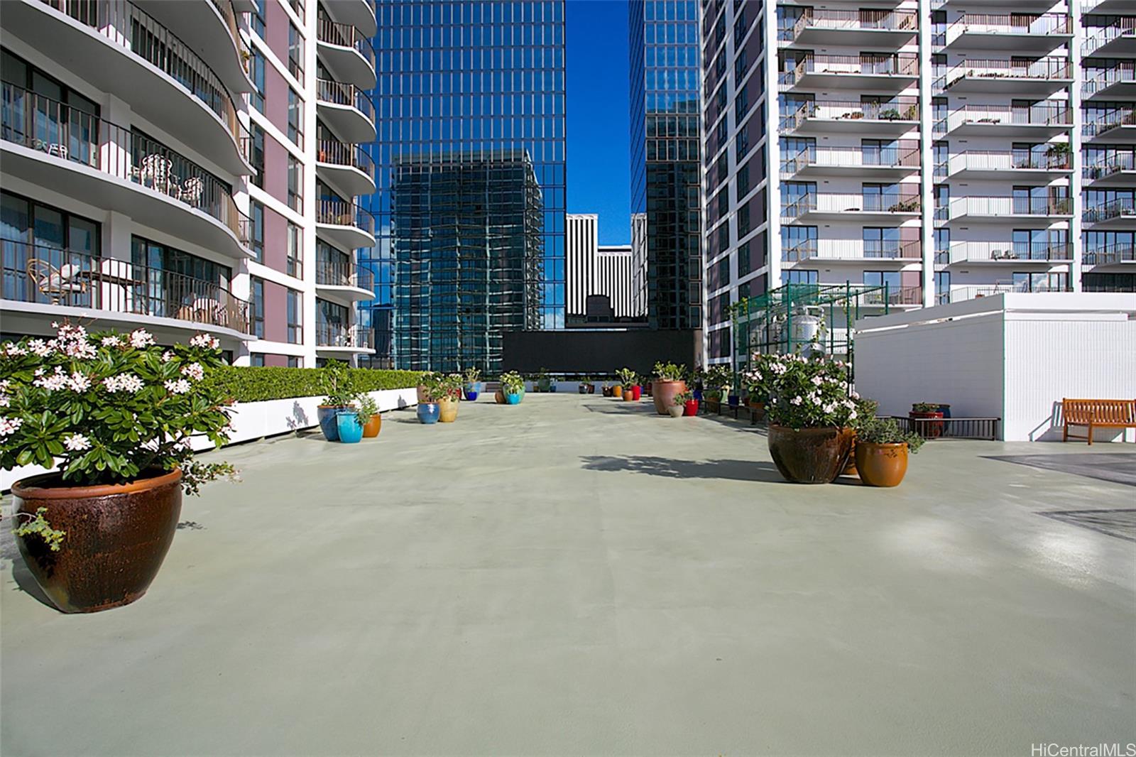 Harbor Square condo # 907, Honolulu, Hawaii - photo 15 of 25