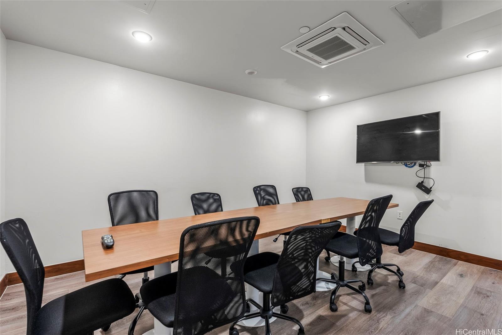 Hale Ka Lae condo # 2503, Honolulu, Hawaii - photo 23 of 25