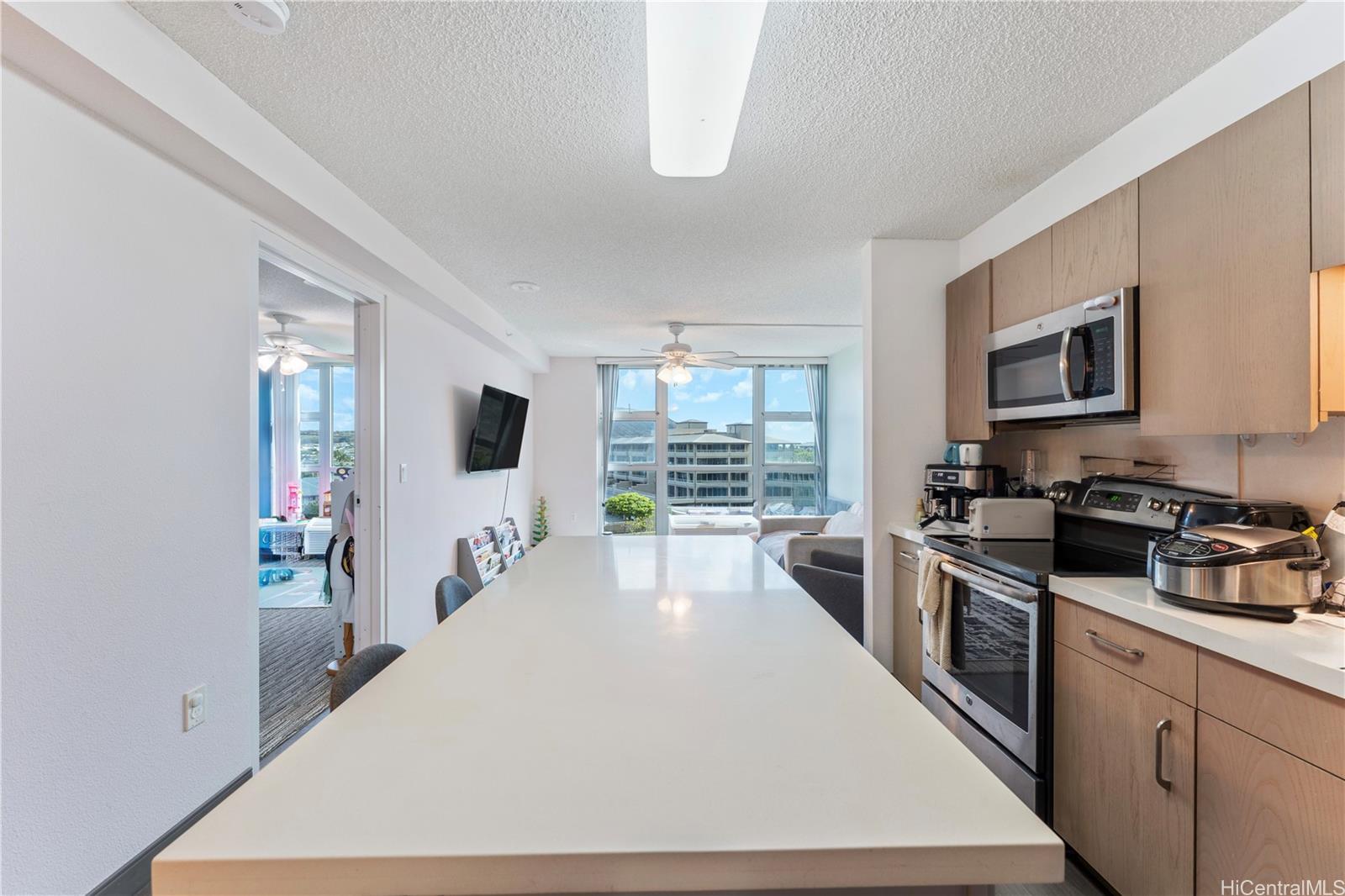 Hale Ka Lae condo # 2610, Honolulu, Hawaii - photo 4 of 25