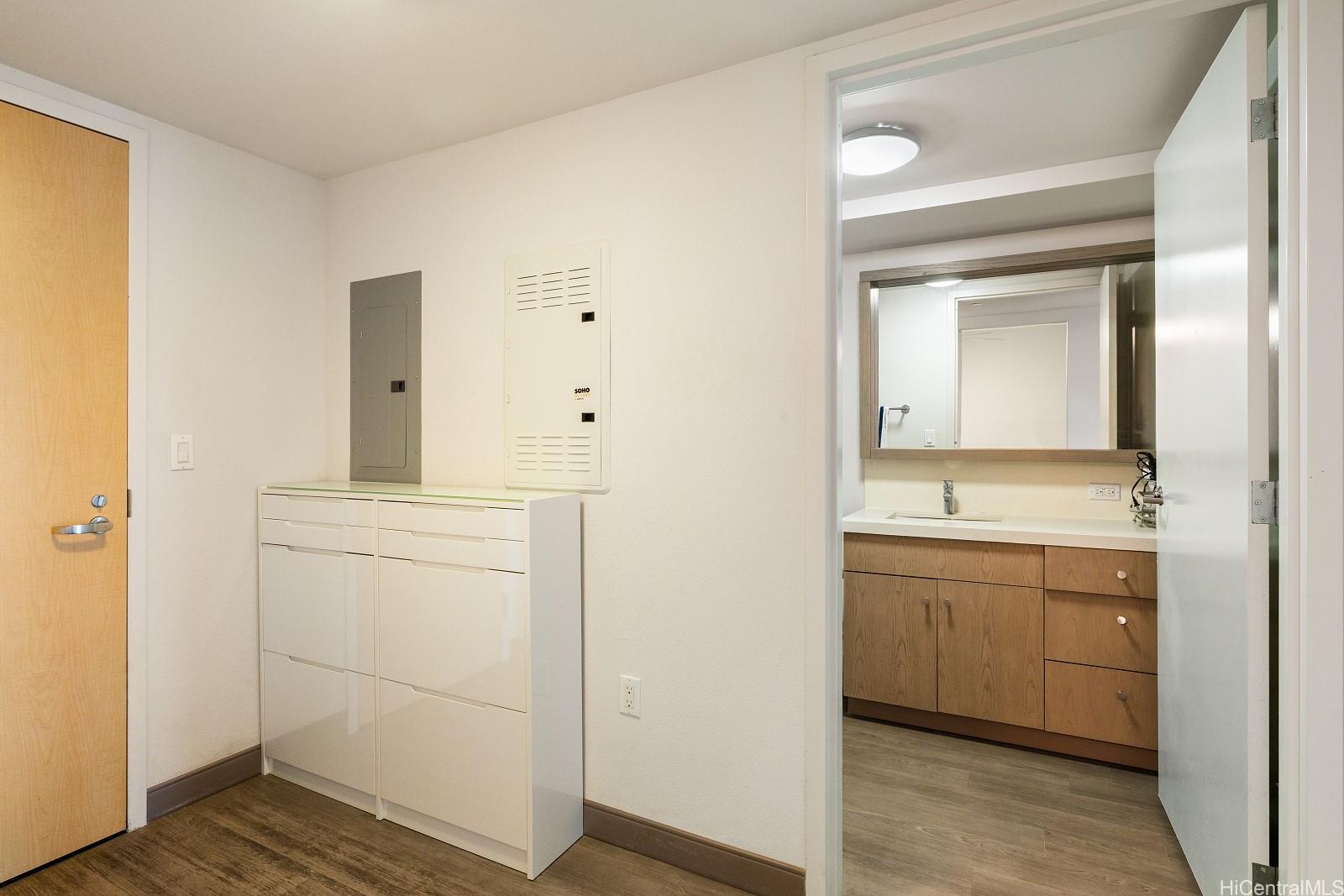 Hale Ka Lae condo # 3502, Honolulu, Hawaii - photo 4 of 23