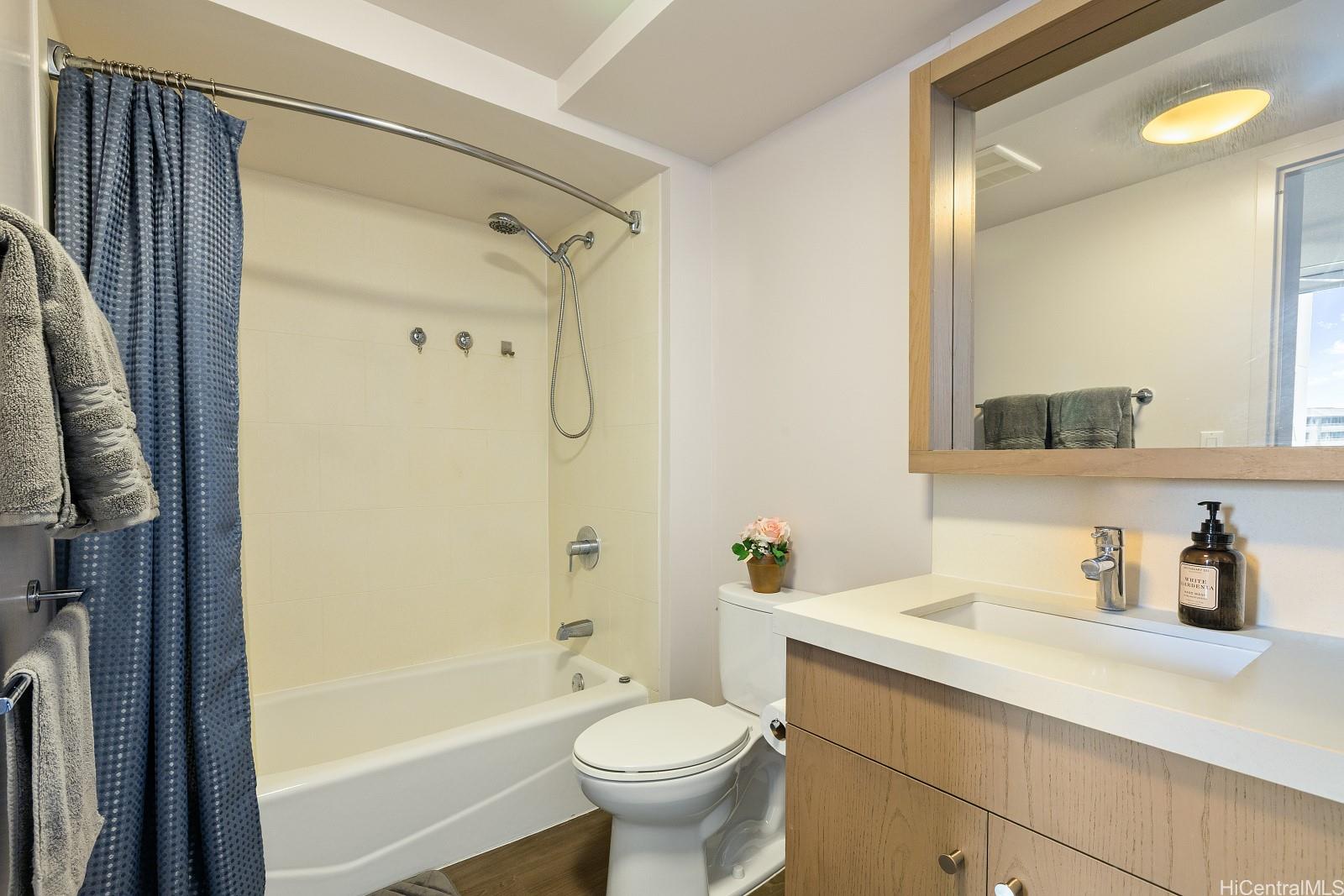 Hale Ka Lae condo # 3502, Honolulu, Hawaii - photo 7 of 23