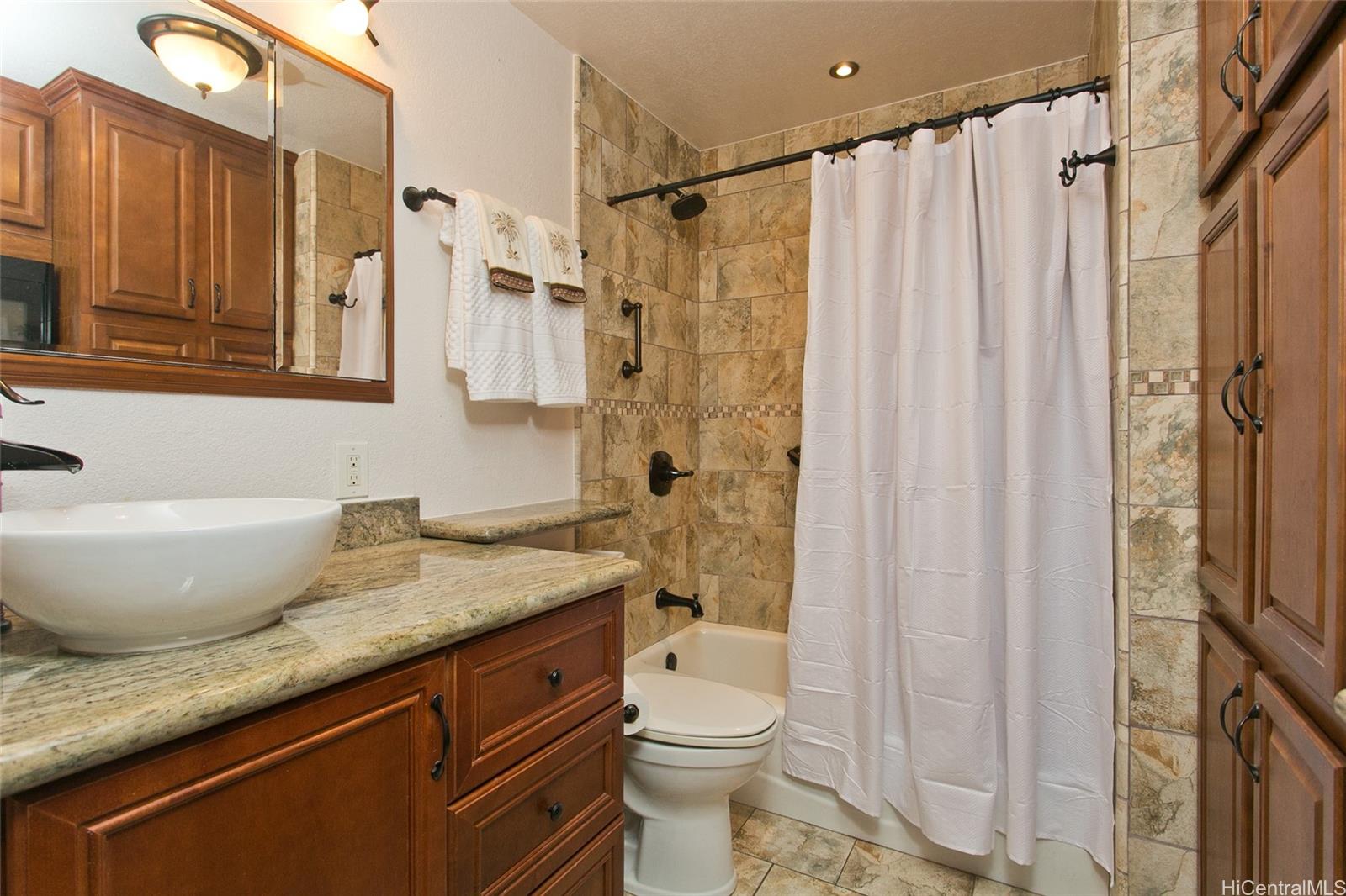 Mawaena Kai 1/2/3 condo # A24, Honolulu, Hawaii - photo 13 of 20