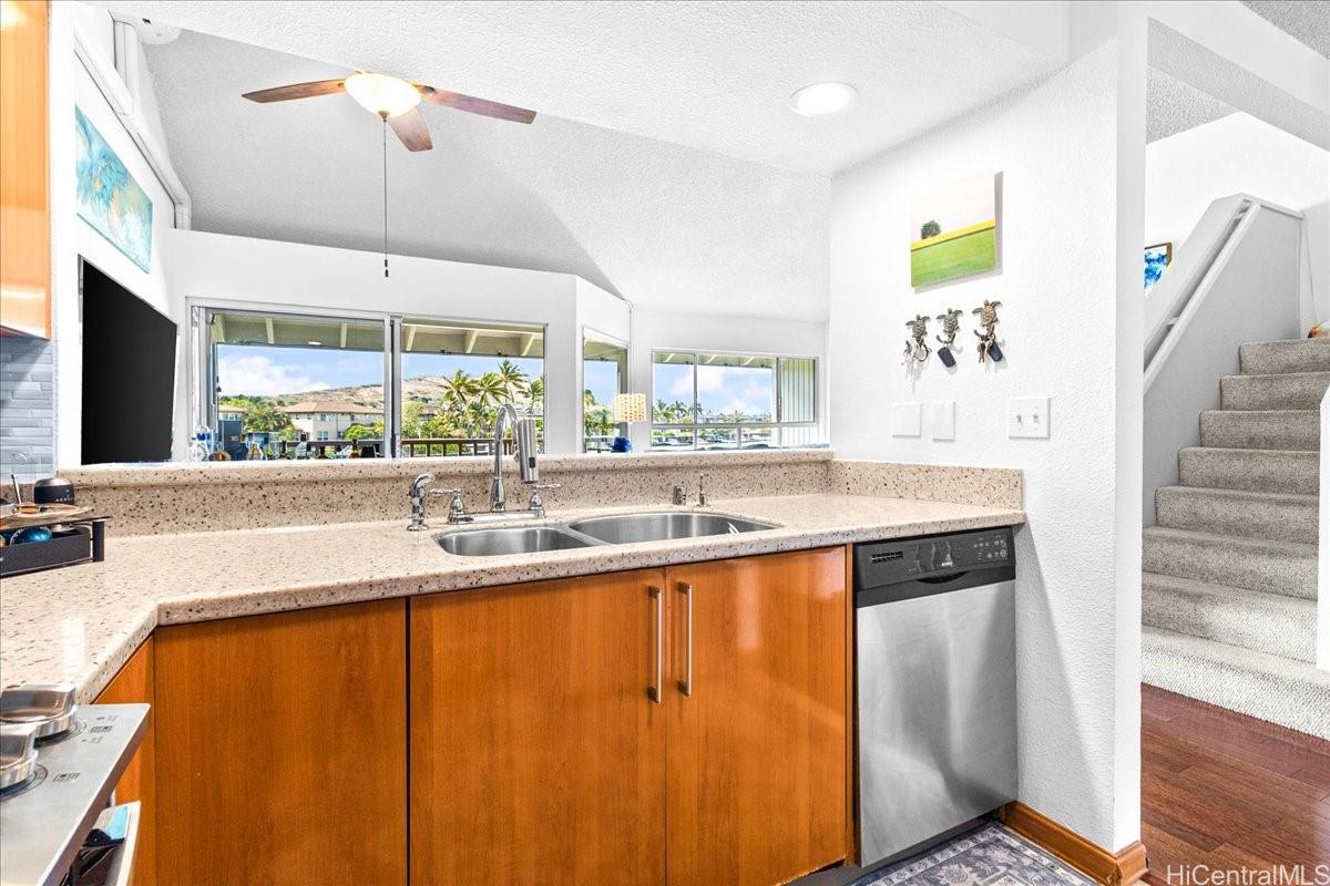 Mawaena Kai 1/2/3 condo # J25, Honolulu, Hawaii - photo 16 of 25