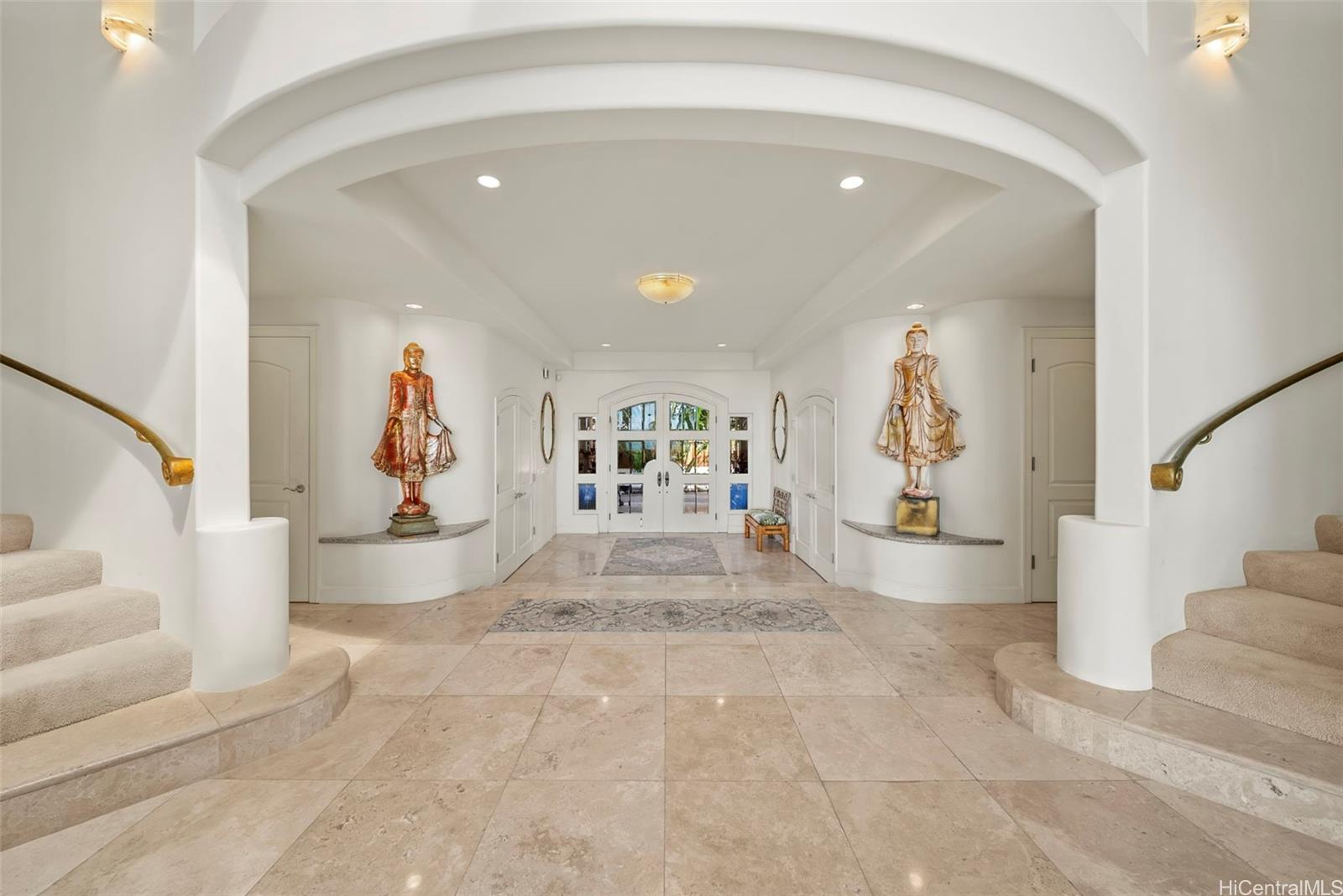 7017  Kalanianaole Hwy Portlock, Hawaii Kai home - photo 3 of 25