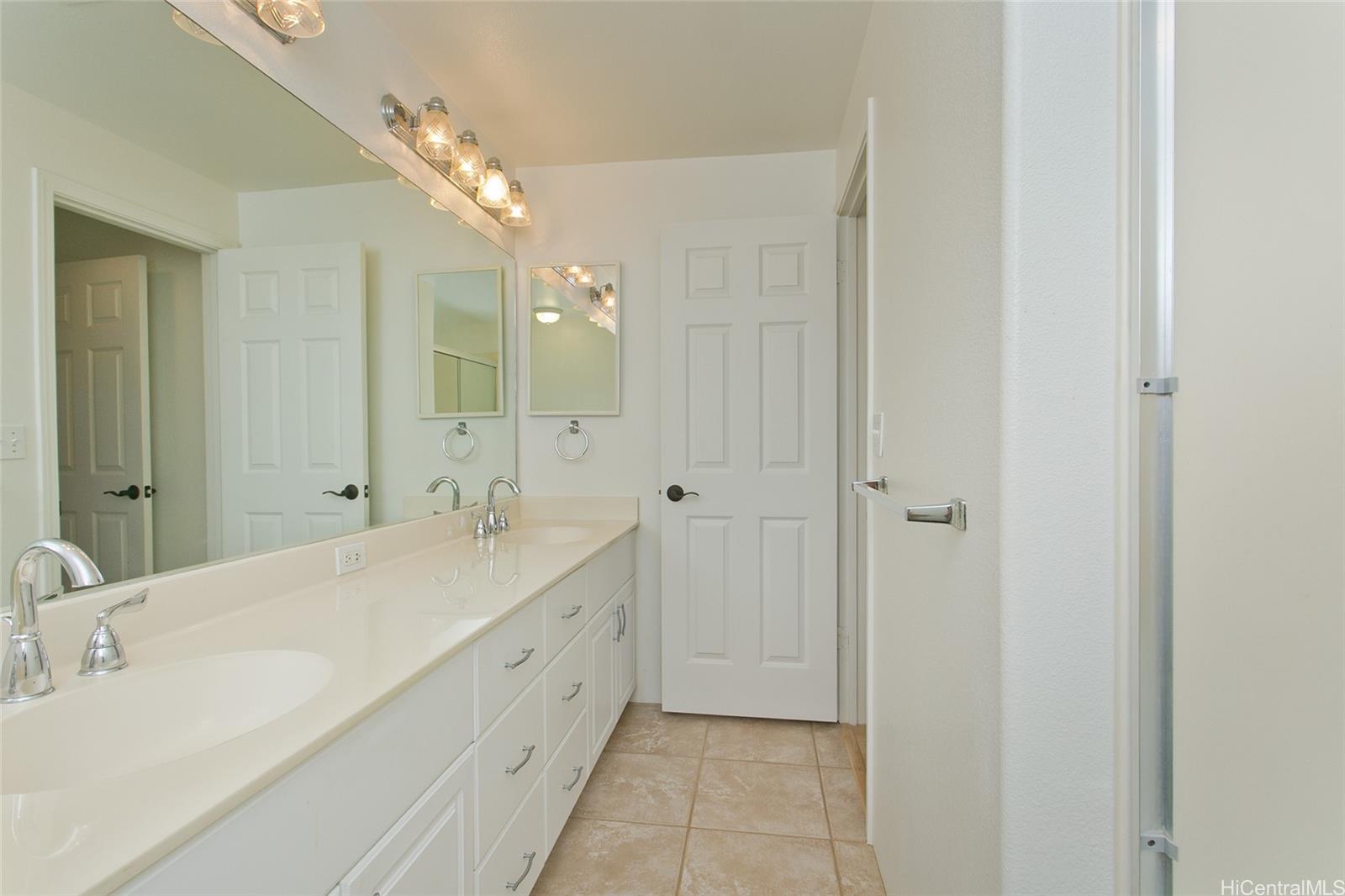 7018 Hawaii Kai Drive townhouse # 5-14, Honolulu, Hawaii - photo 5 of 15