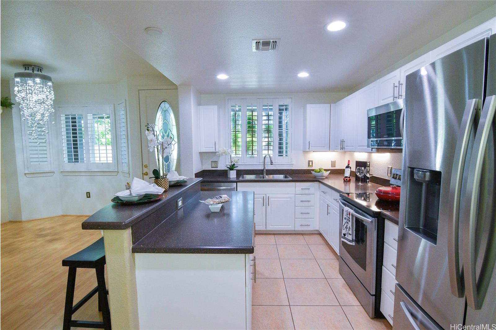 7018 Hawaii Kai Drive townhouse # 6-12, Honolulu, Hawaii - photo 4 of 20