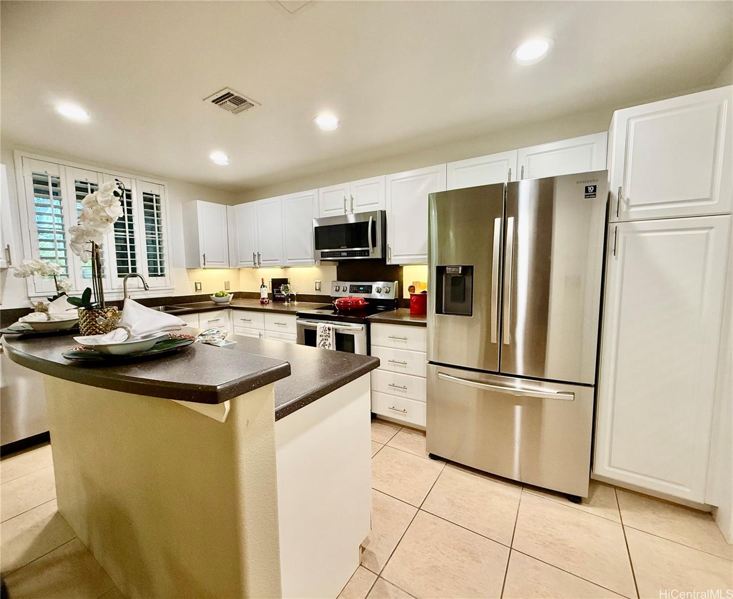 7018 Hawaii Kai Drive townhouse # 6-12, Honolulu, Hawaii - photo 5 of 20