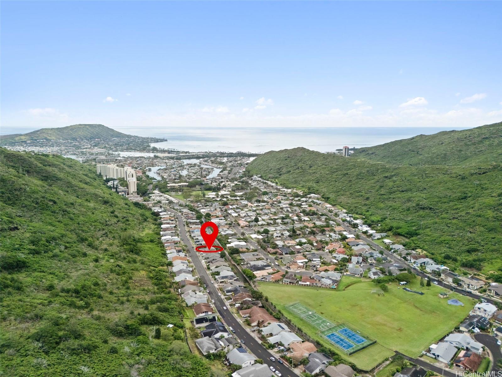 702  Hahaione Street Hahaione-lower, Hawaii Kai home - photo 23 of 25