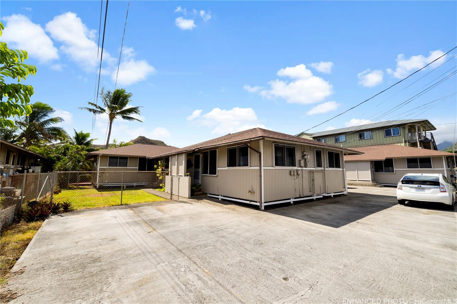 703 Kihapai Place Kailua - Multi-family - photo 5 of 20