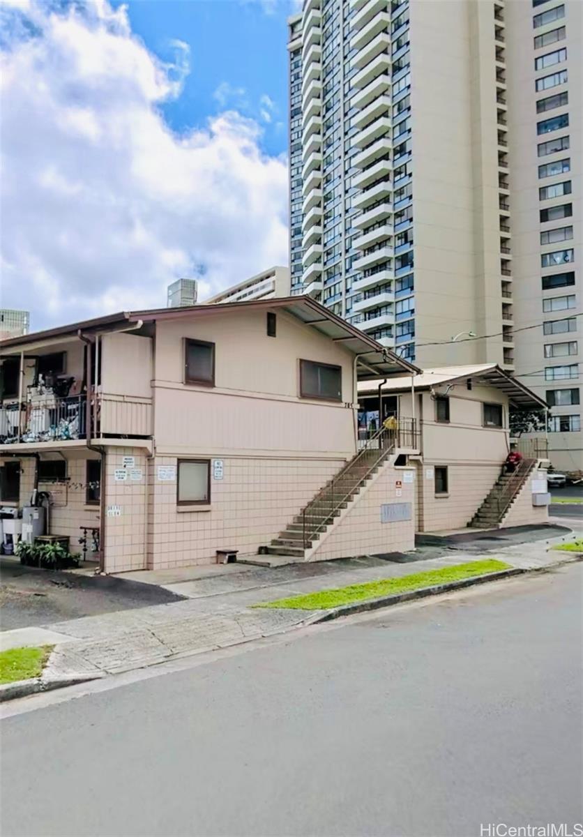 705 Hoawa St HONOLULU - Multi-family - photo 6 of 8